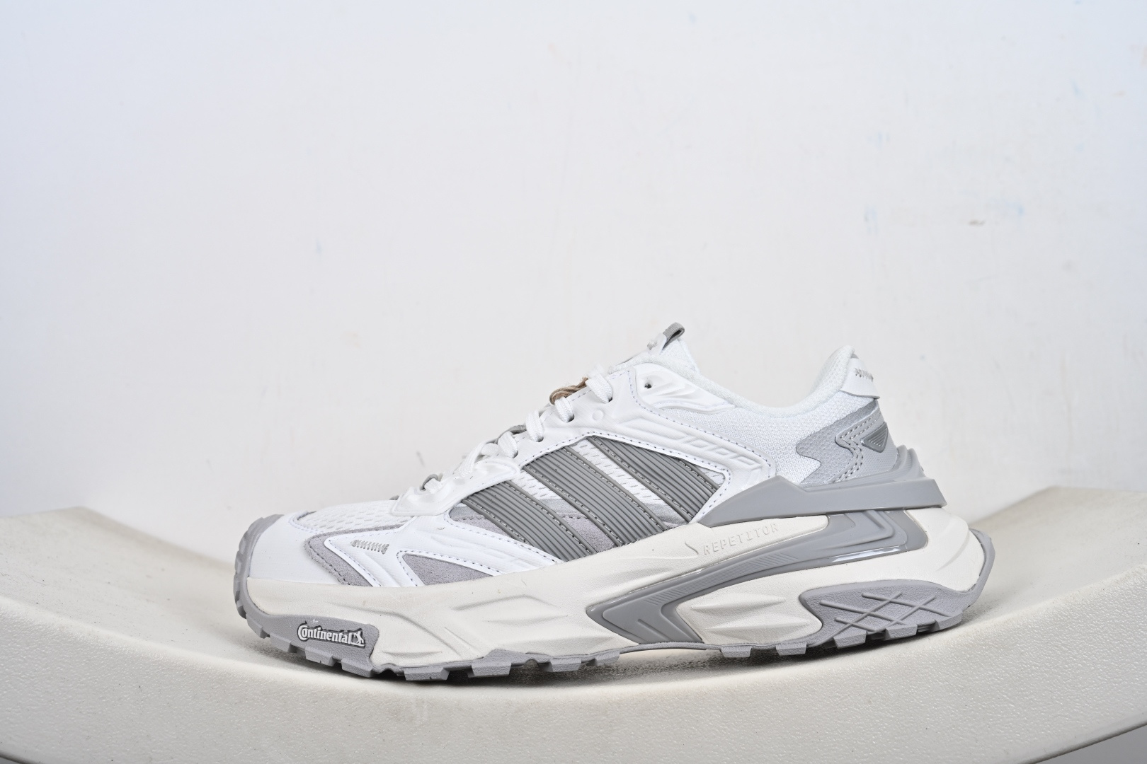 200 升级版 AdidXLG StoEdge 阿迪复古透气休闲老爹鞋 JS0059 JQ4083-Chinese UA Cheap High Quatity Brand Clothes Bags handbags Sneakers wholesale wholesaler seller from China Factory suppliers Fashion Clothing Shoes best Quality Beautiful Price 200 升级版 AdidXLG StoEdge 阿迪复古透气休闲老爹鞋 JS0059 JQ4083