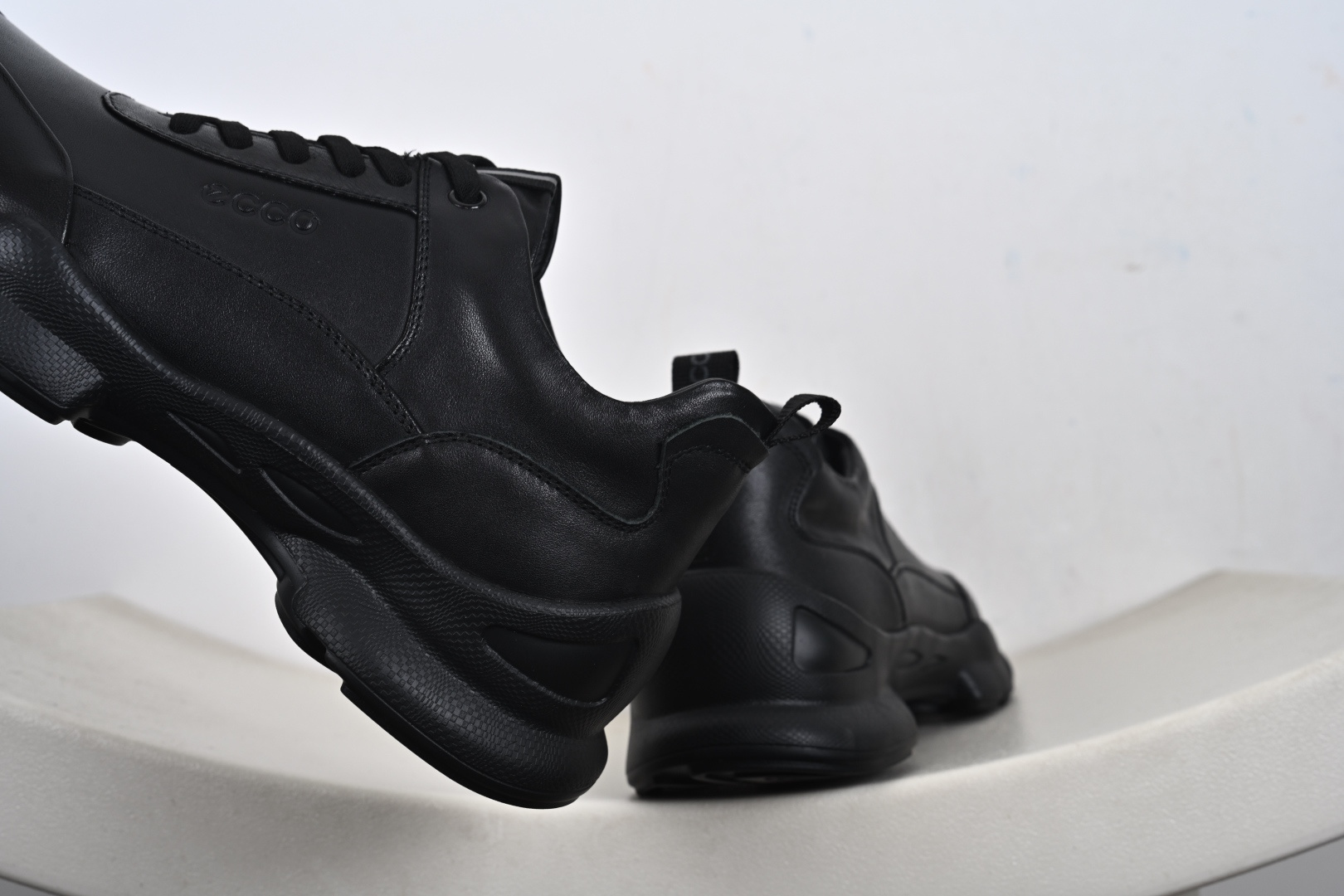 广东纯原版本Ecco 爱步 正装休闲系列男士套脚鞋 882517-010