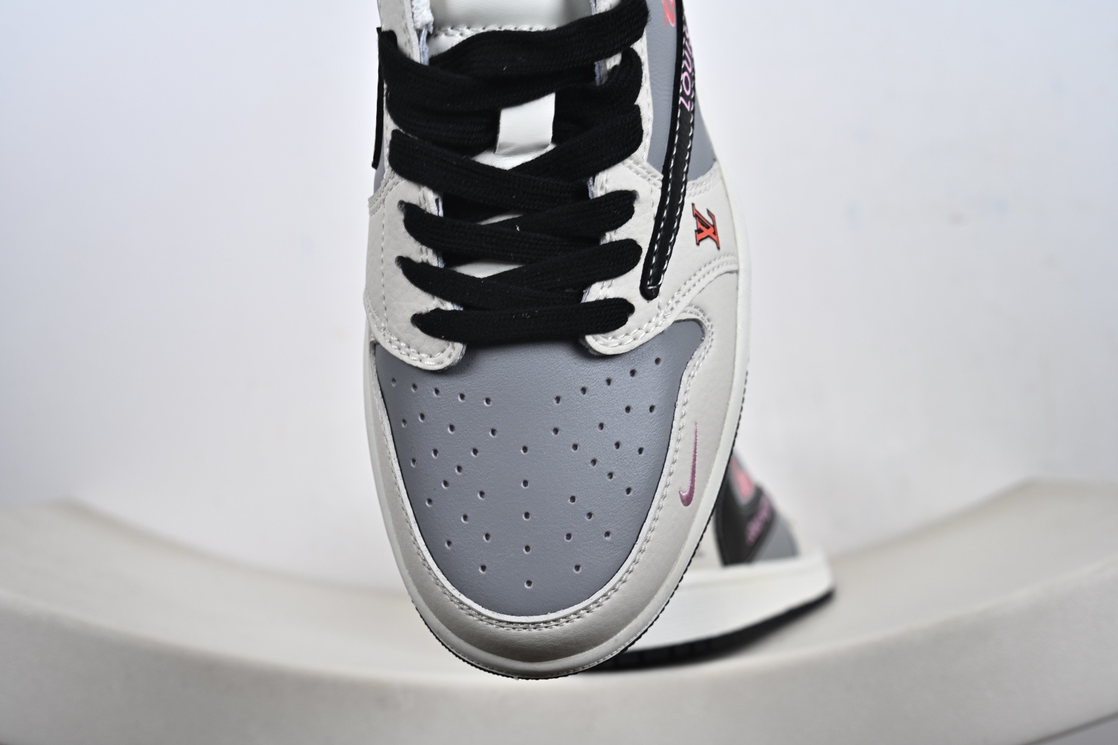 Air Jordan 1 Low AJ1 乔1 高端定制 低帮复古篮球鞋 DZ2688-005