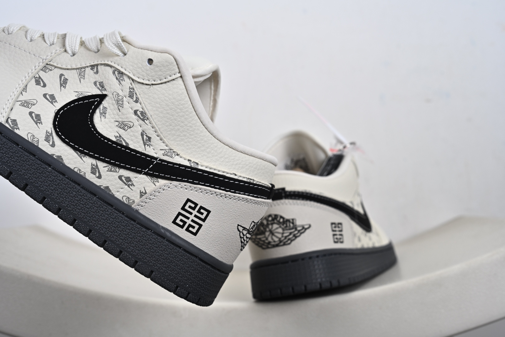 Nike Jordan Air Jordan 1“ 纪梵希联名——米灰NIKE印花” 高端定制 低帮 复古 减震 防滑 耐磨 篮球鞋 QL1988-001