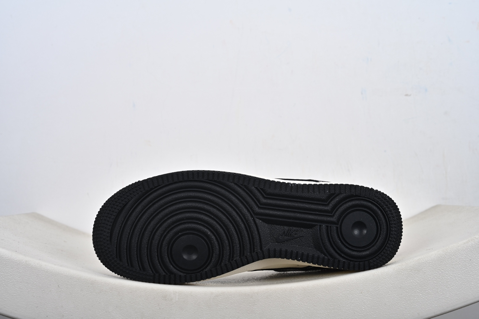 240 NIke Air Force 1 '07 Low “Supreme联名-米黑红TPU”空军一号 低帮 运动鞋 DF0188-106