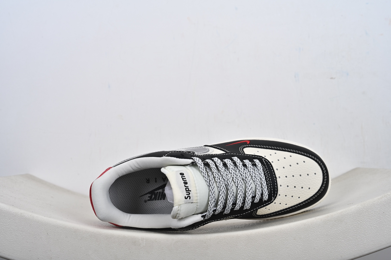 240 NIke Air Force 1 '07 Low “Supreme联名-米黑红TPU”空军一号 低帮 运动鞋 DF0188-106