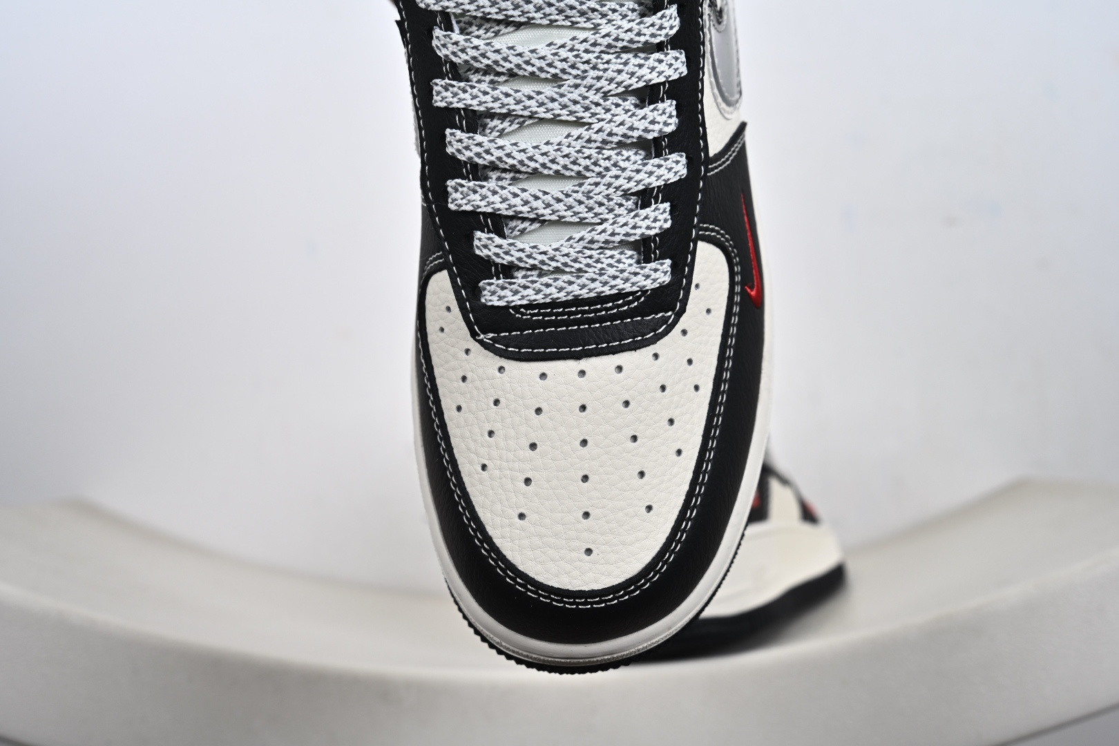 240 NIke Air Force 1 '07 Low “Supreme联名-米黑红TPU”空军一号 低帮 运动鞋 DF0188-106