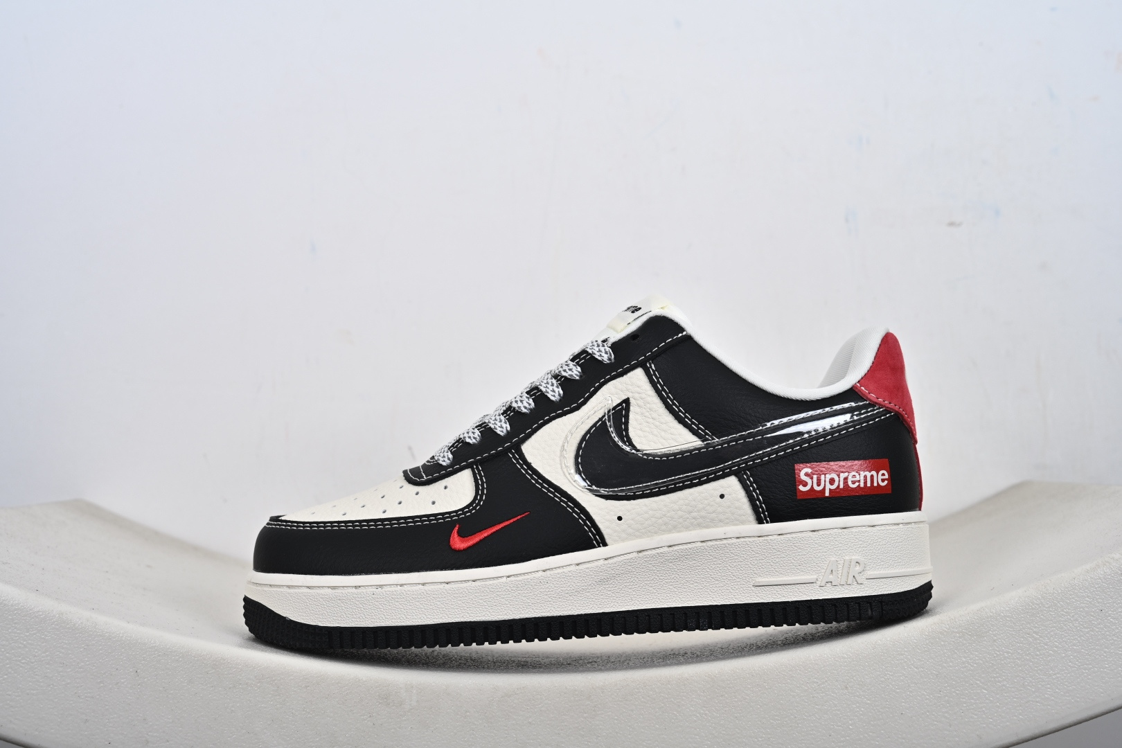 240 NIke Air Force 1 '07 Low “Supreme联名-米黑红TPU”空军一号 低帮 运动鞋 DF0188-106