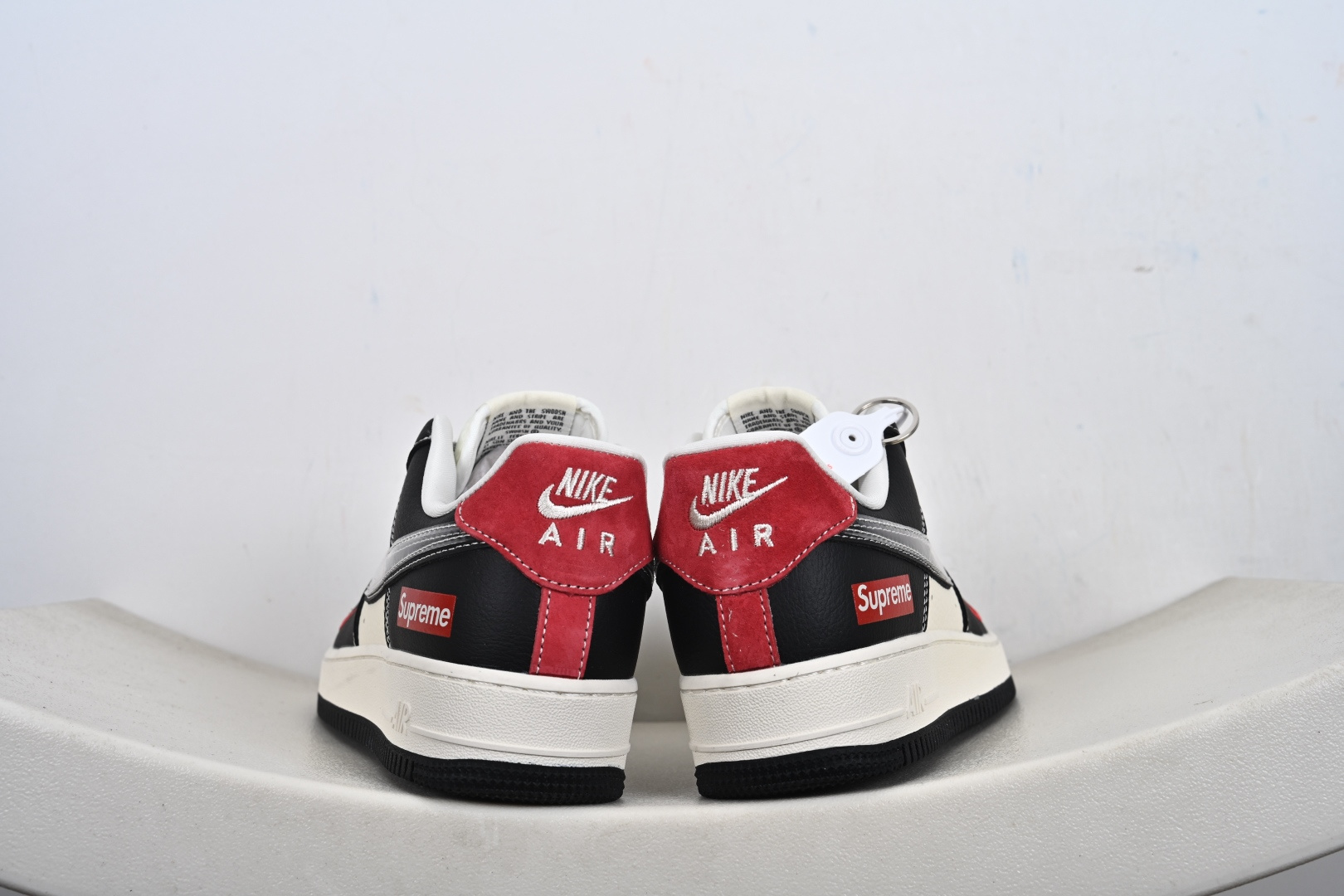 240 NIke Air Force 1 '07 Low “Supreme联名-米黑红TPU”空军一号 低帮 运动鞋 DF0188-106