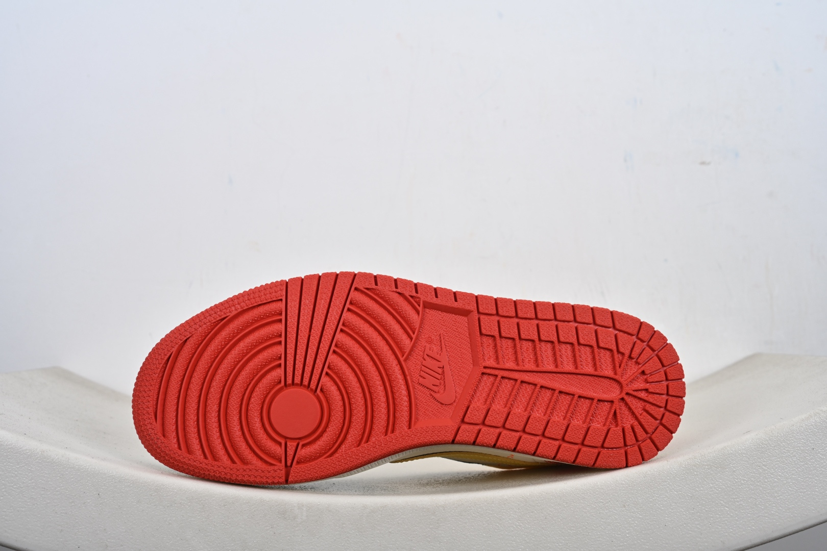 Gucci x Travis Scott x Air Jordan 1 Low AJ1 乔丹1代低帮倒钩古驰联名多彩拼接 XB1979-025