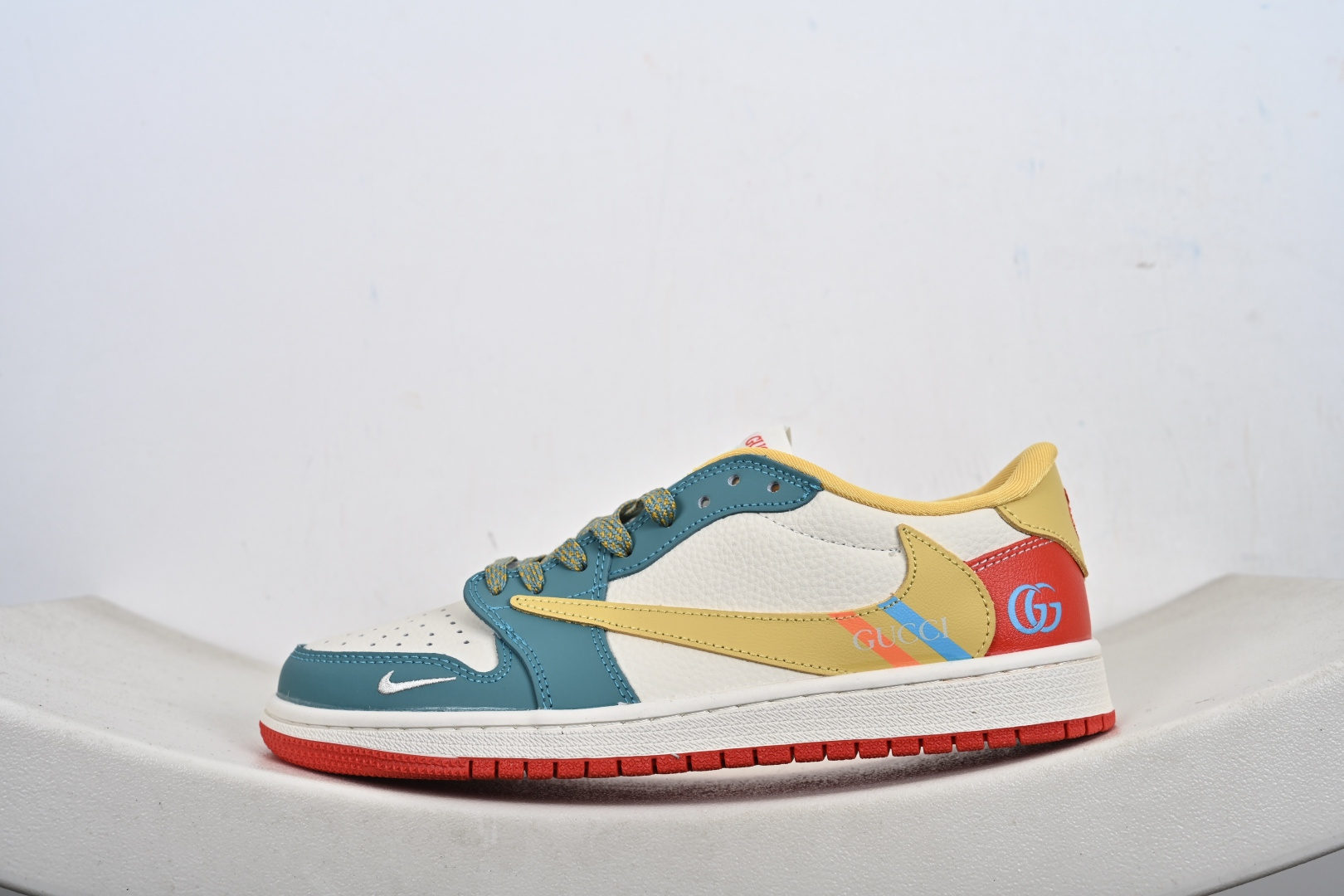 Gucci x Travis Scott x Air Jordan 1 Low AJ1 乔丹1代低帮倒钩古驰联名多彩拼接 XB1979-025