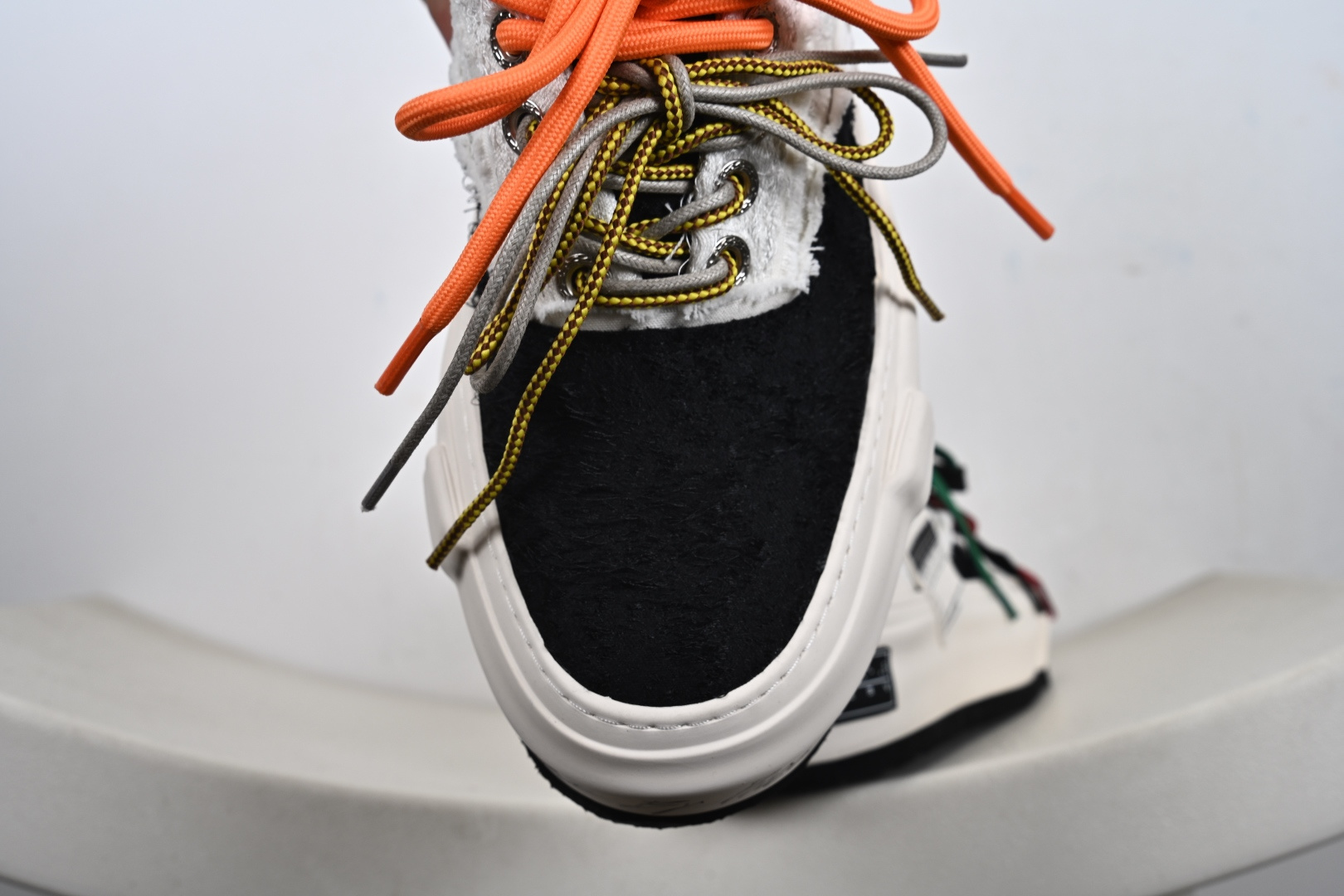 VESSEL｜雪花酥Snowflake厚底增高板鞋 用「雪花酥」灵感颠覆传统板鞋基因