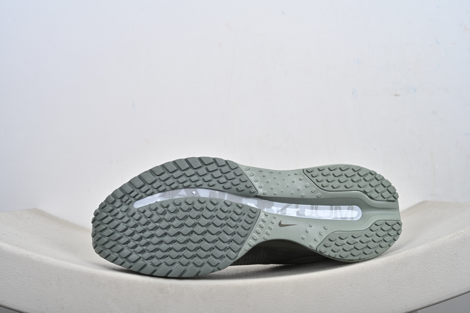 NIKE PEGASUS PREMIUM 耐克 新气款垫缓震休跑闲步鞋 Pegasus Premium HQ2592-300