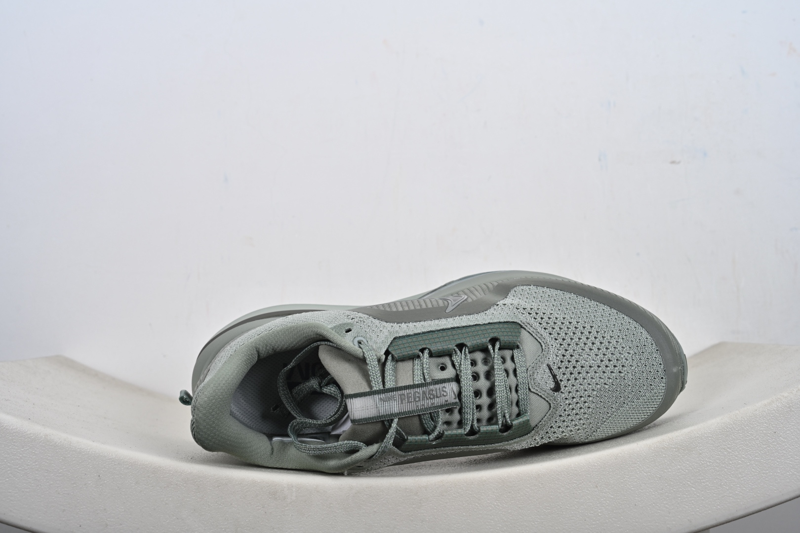 NIKE PEGASUS PREMIUM 耐克 新气款垫缓震休跑闲步鞋 Pegasus Premium HQ2592-300