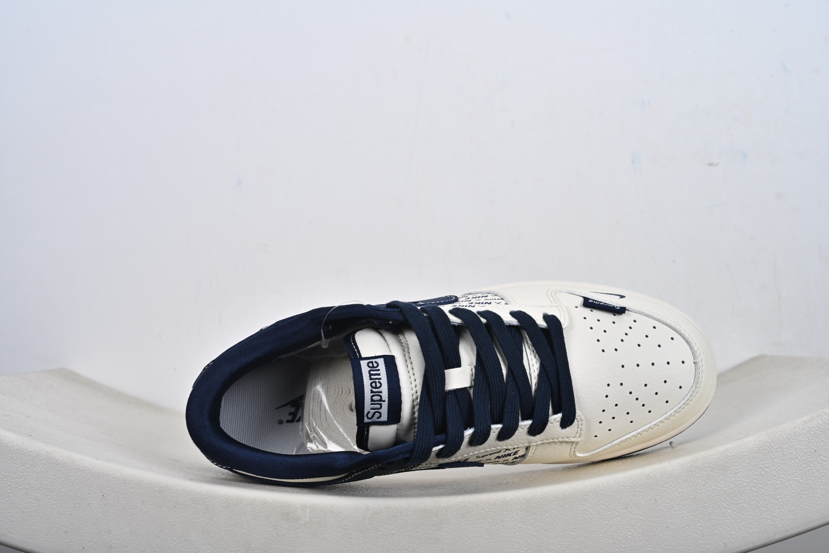 Nike SB Dunk Low Supreme联名 XD1588-238