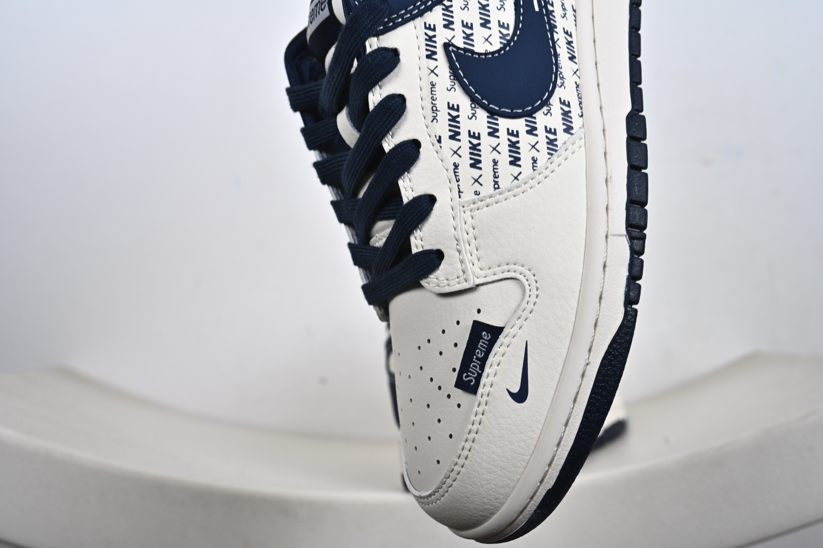 Nike SB Dunk Low Supreme联名 XD1588-238