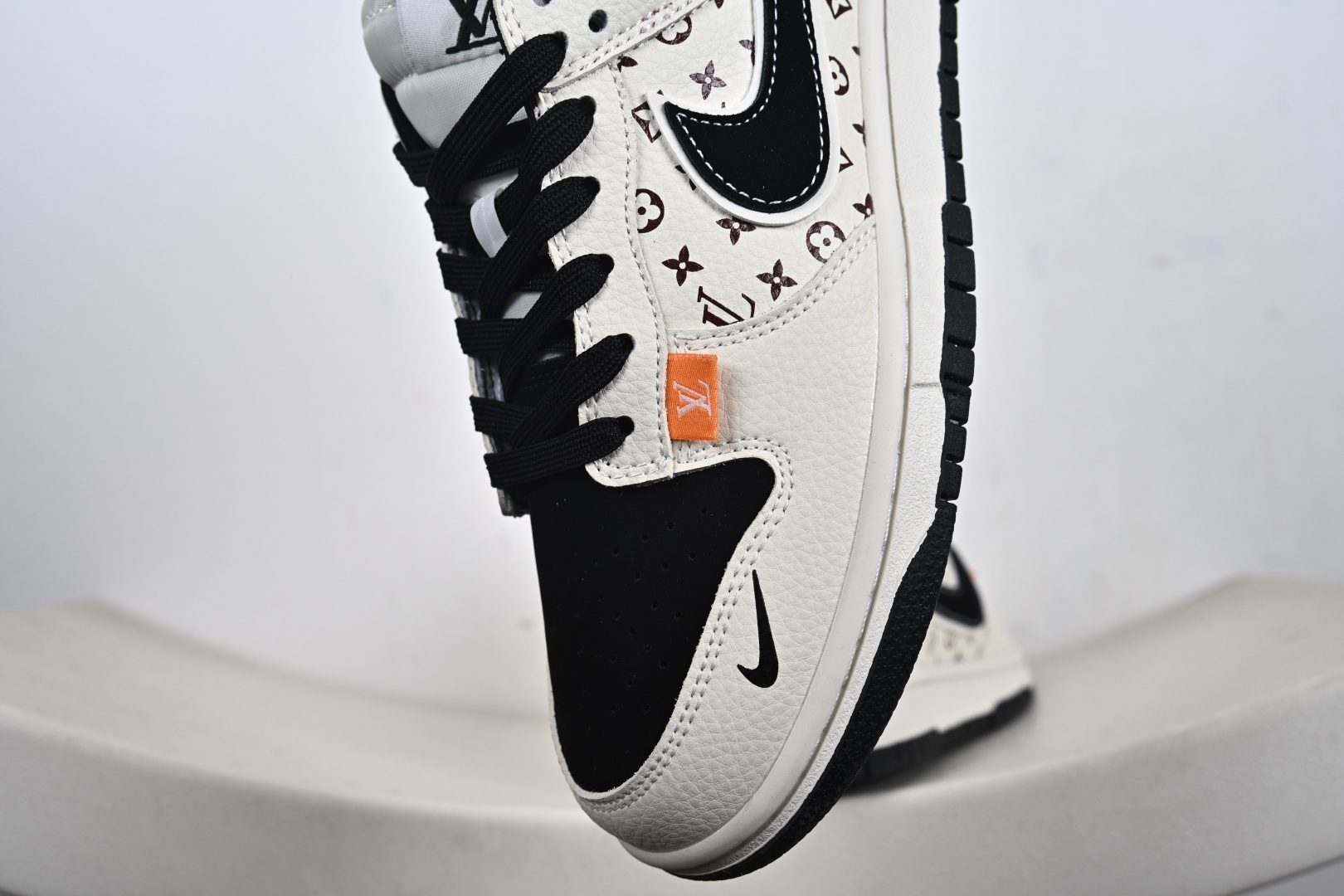 Nike SB Dunk Low LV联名 MN1688-105