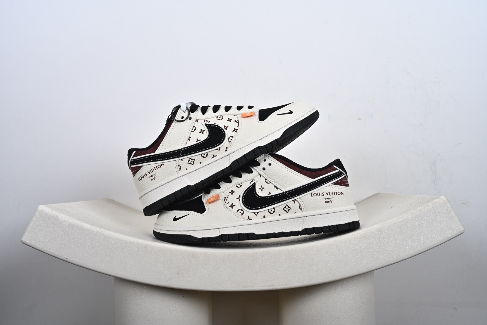 Nike SB Dunk Low LV联名 MN1688-105