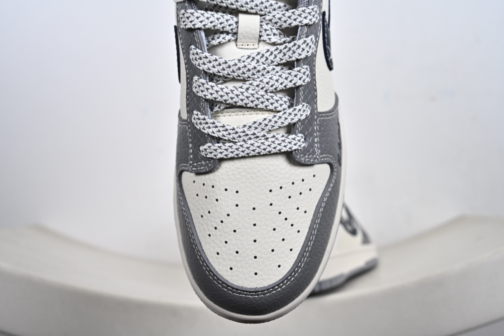 Nike SB Dunk Low 猿人头联名 JP1628-036