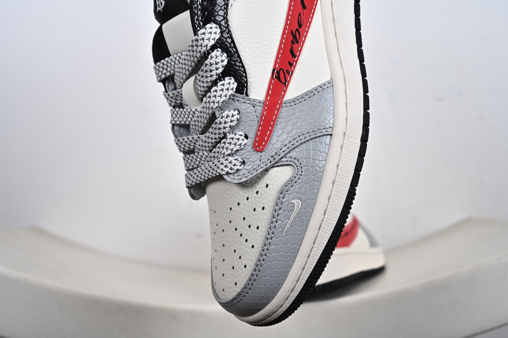 Fragment x Travis Scott x LV Air Jordan 1 Low 三方联名倒钩 HS1239-005