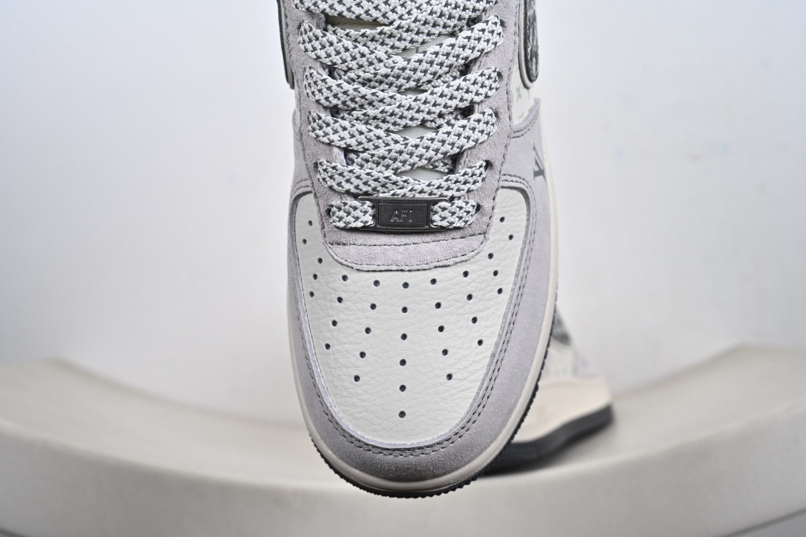 定制版Nike Air Force 1'07 Low 联名款 浅灰色磨砂 空军一号低帮休闲板鞋 CX5050-Y48