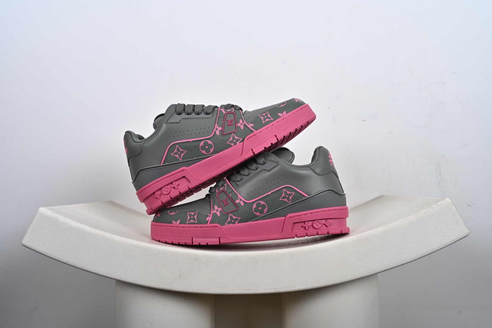 代购级别 Louis VuittTrainer 2021ss早春全新时装走秀运动鞋