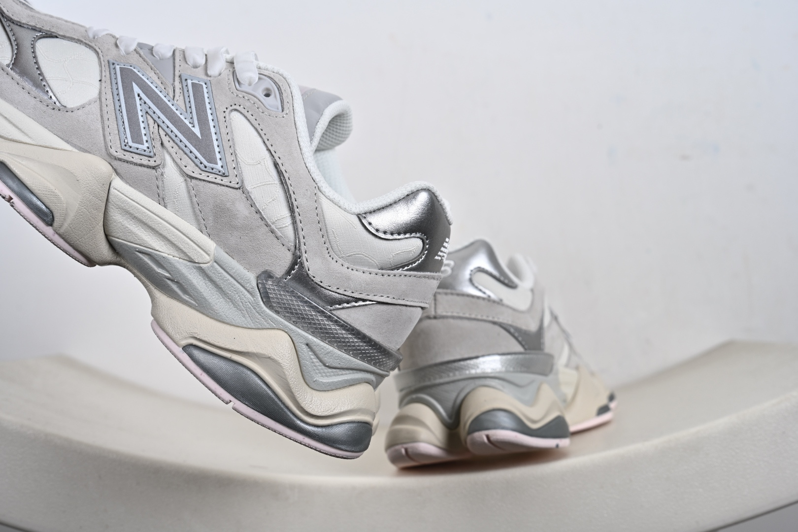 Joe Freshgoods x New Balance NB9060 联名款 复古休闲运动慢跑鞋 U9060JBD U9060DCG Joe Freshgoods x New Balance NB9060 联名款 复古休闲运动慢跑鞋 U9060JBD U9060DCG