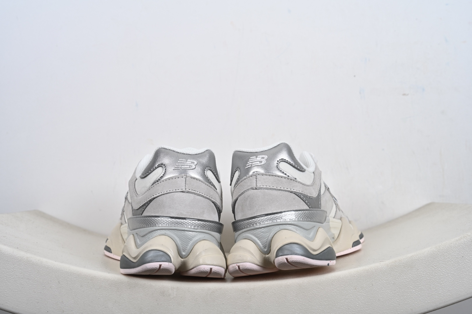 Joe Freshgoods x New Balance NB9060 联名款 复古休闲运动慢跑鞋 U9060JBD U9060DCG Joe Freshgoods x New Balance NB9060 联名款 复古休闲运动慢跑鞋 U9060JBD U9060DCG