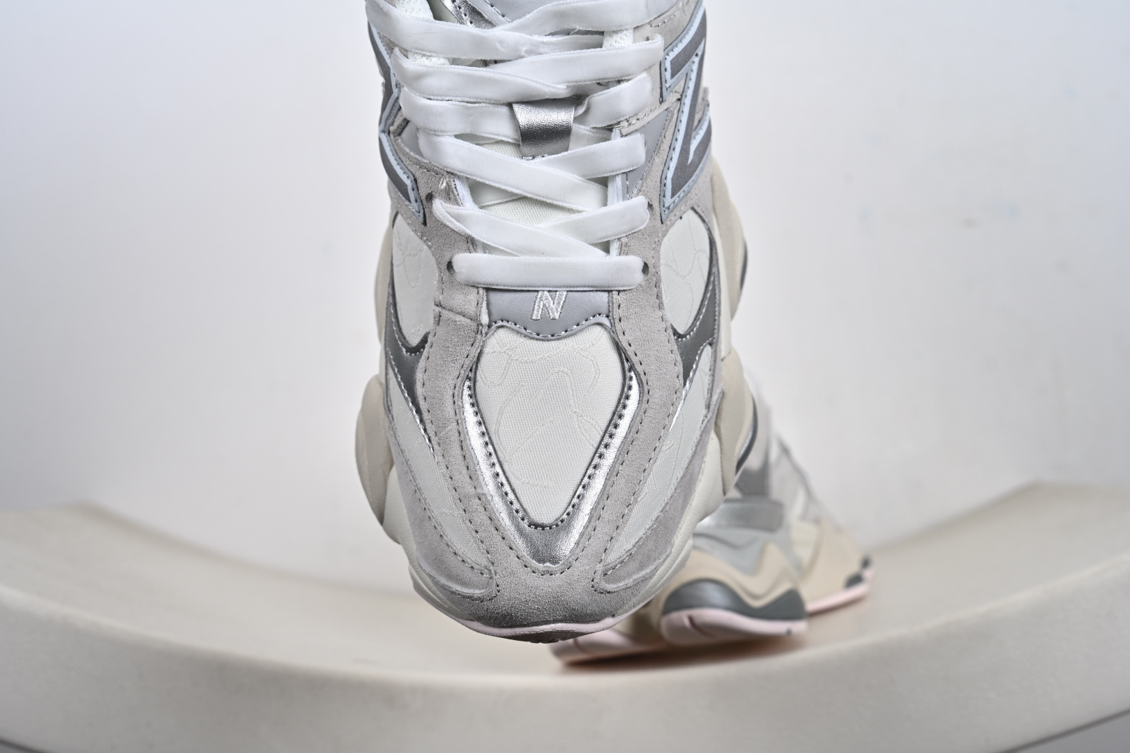 Joe Freshgoods x New Balance NB9060 联名款 复古休闲运动慢跑鞋 U9060JBD U9060DCG Joe Freshgoods x New Balance NB9060 联名款 复古休闲运动慢跑鞋 U9060JBD U9060DCG