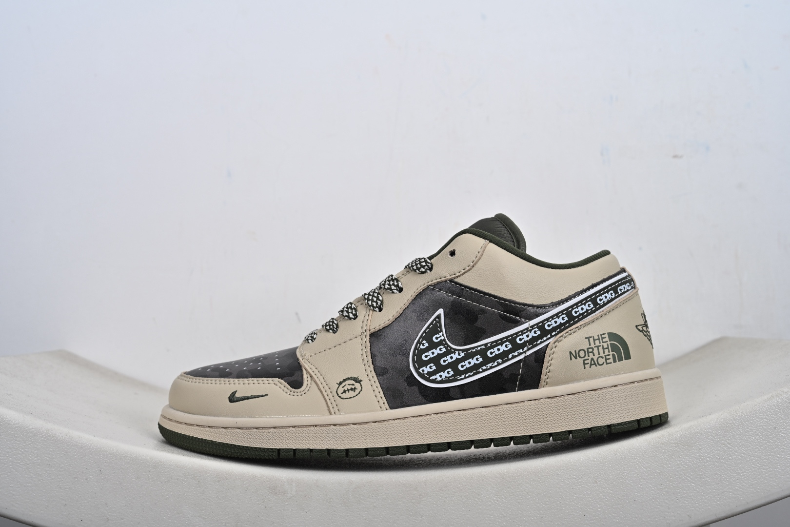 260 定制版Air Jordan 1 Low x 北面 x CDG 联名款 QG1988-017