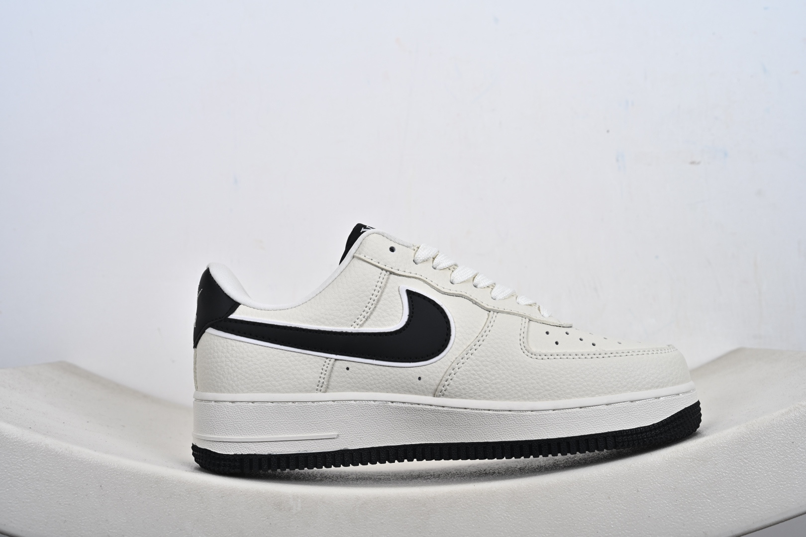 定制版Nike Air Force 1'07 Low 联名 车线米黑勾 空军一号低帮休闲板鞋 LD1999-001