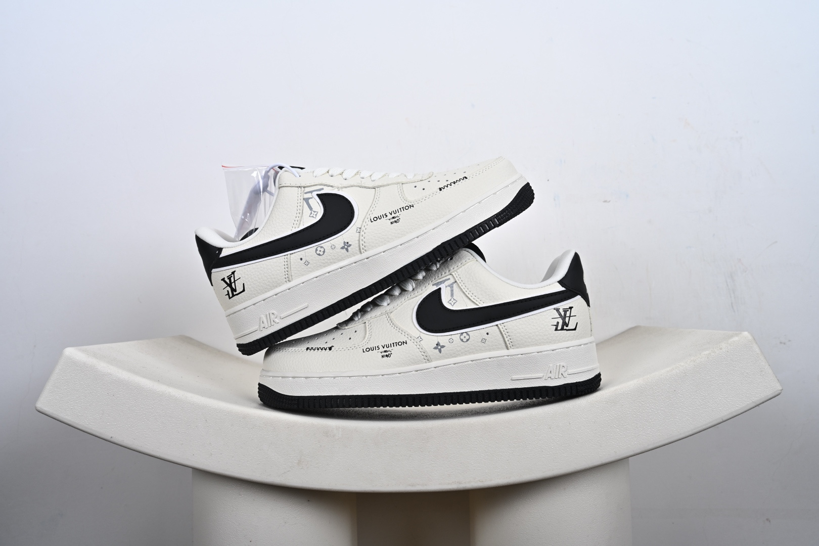 定制版Nike Air Force 1’07 Low 联名 车线米黑勾 空军一号低帮休闲板鞋 LD1999-001