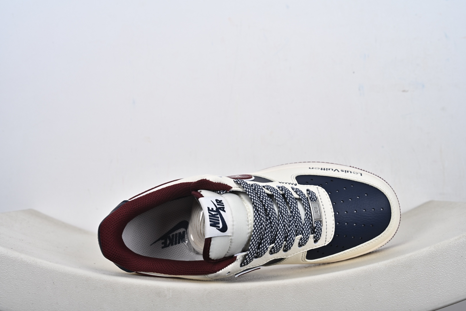 240 NIke Air Force 1 '07 Low “LV联名-蓝红拼接”空军一号 低帮 运动鞋 JP8028-069-Chinese UA Cheap High Quatity Brand Clothes Bags handbags Sneakers wholesale wholesaler seller from China Factory suppliers Fashion Clothing Shoes best Quality Beautiful Price 240 NIke Air Force 1 '07 Low “LV联名-蓝红拼接”空军一号 低帮 运动鞋 JP8028-069