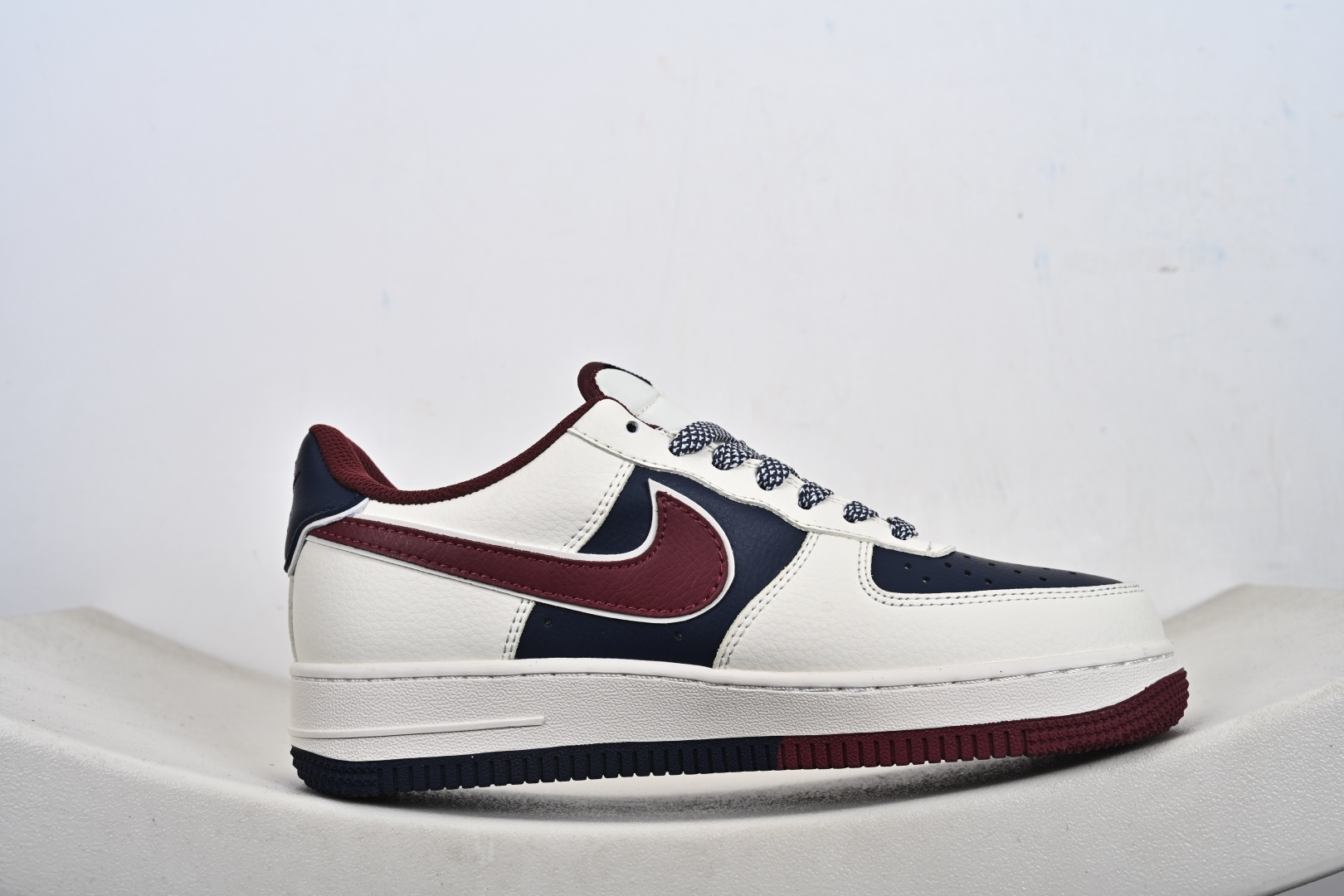 240 NIke Air Force 1 '07 Low “LV联名-蓝红拼接”空军一号 低帮 运动鞋 JP8028-069-Chinese UA Cheap High Quatity Brand Clothes Bags handbags Sneakers wholesale wholesaler seller from China Factory suppliers Fashion Clothing Shoes best Quality Beautiful Price 240 NIke Air Force 1 '07 Low “LV联名-蓝红拼接”空军一号 低帮 运动鞋 JP8028-069