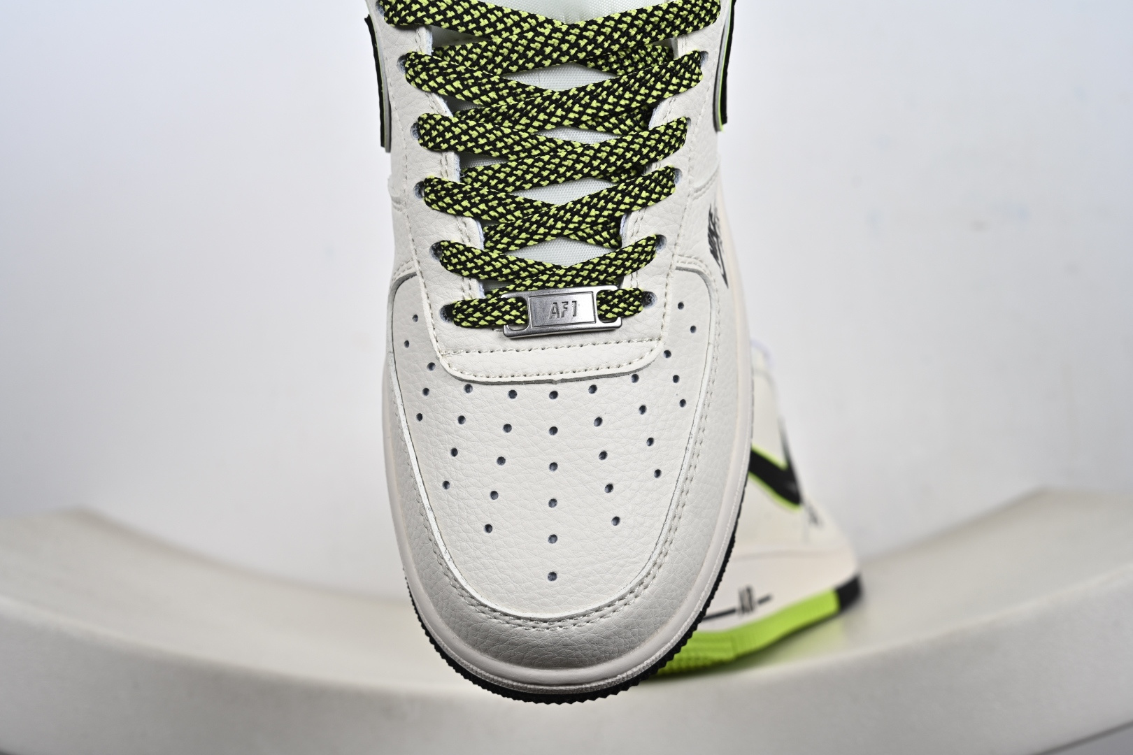 Nike Air Force 1 '07 Low “OFF-WHITE联名——双拼米黑绿”空军一号 低帮 运动鞋 休闲鞋 QW5836-023