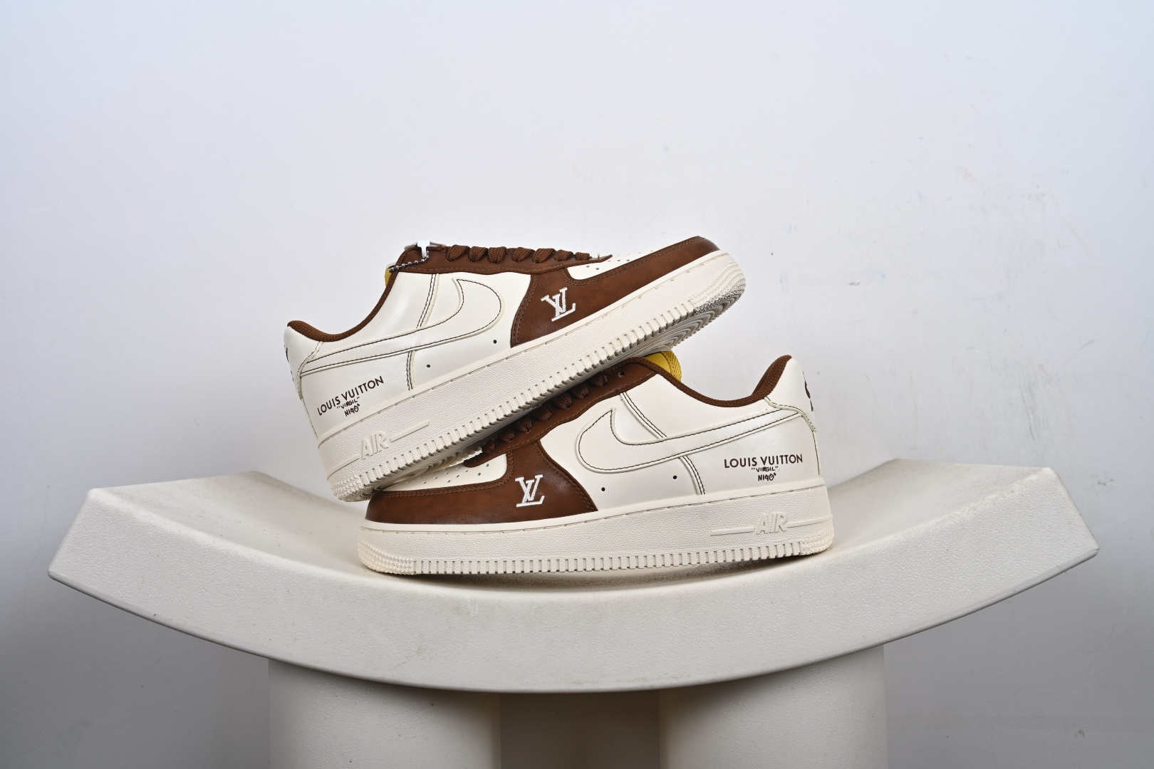 NIke Air Force 1 ’07 Low “LV联名–奶白咖棕” 空军一号低帮 IH1817-800