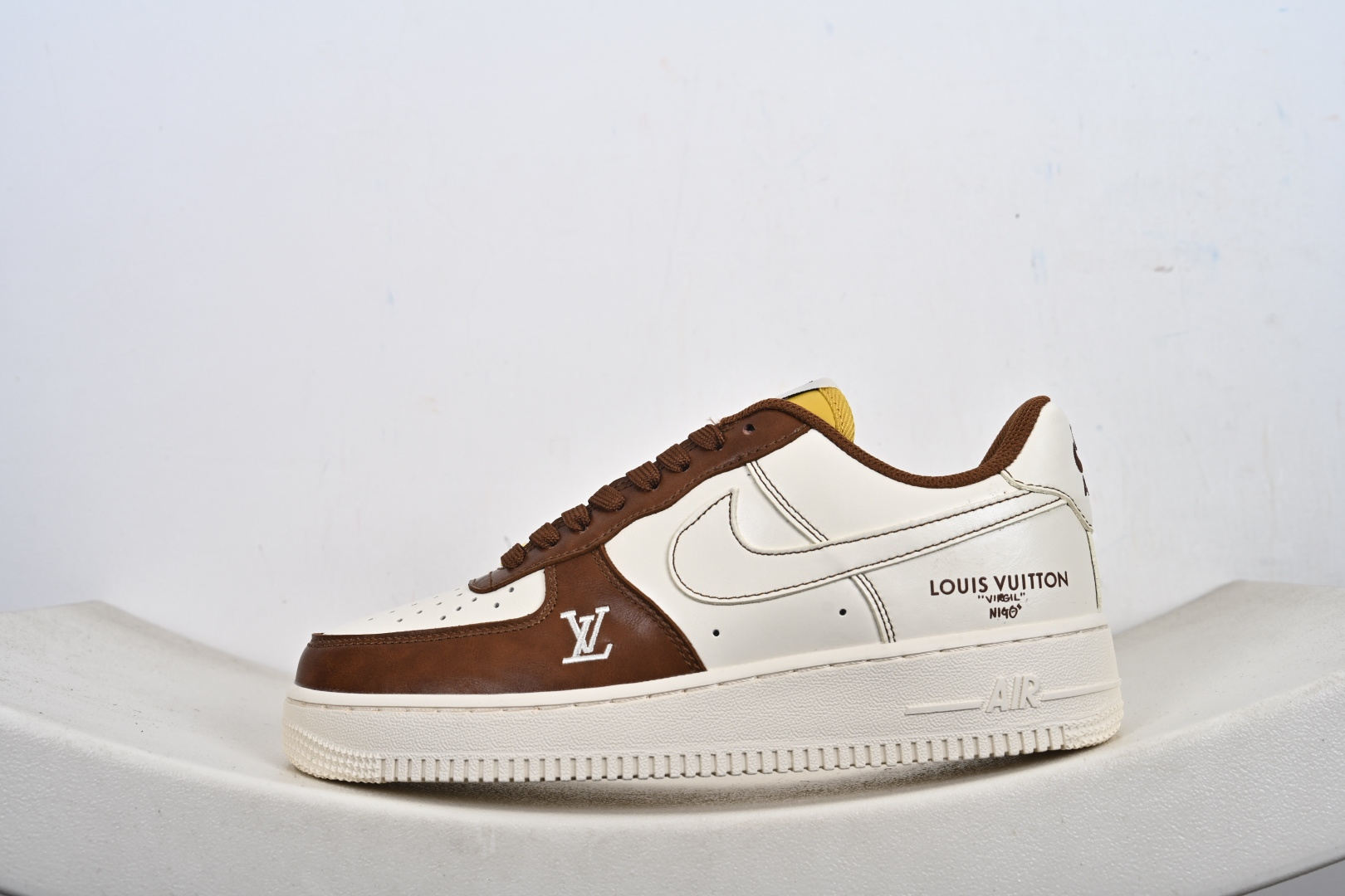 NIke Air Force 1 '07 Low “LV联名--奶白咖棕” 空军一号低帮 IH1817-800
