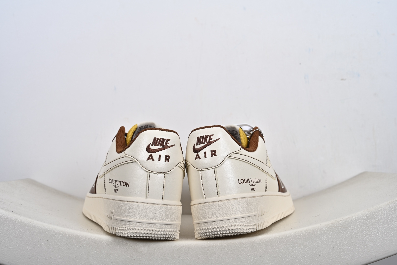 NIke Air Force 1 '07 Low “LV联名--奶白咖棕” 空军一号低帮 IH1817-800