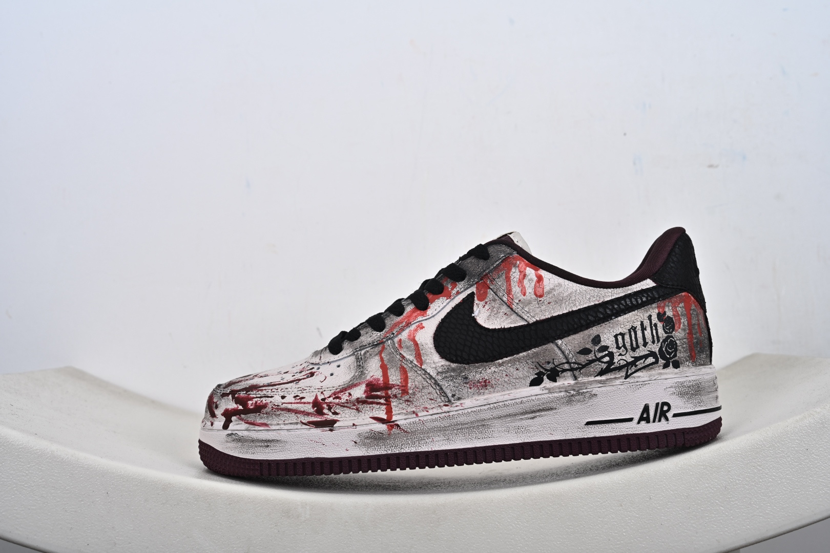 240 定制版手绘涂鸦“哥特血痕”Nike Air Force 1 “Gothic Bloodstains”空军一号定制板鞋 XL2132-888-Chinese UA Cheap High Quatity Brand Clothes Bags handbags Sneakers wholesale wholesaler seller from China Factory suppliers Fashion Clothing Shoes best Quality Beautiful Price 240 定制版手绘涂鸦“哥特血痕”Nike Air Force 1 “Gothic Bloodstains”空军一号定制板鞋 XL2132-888