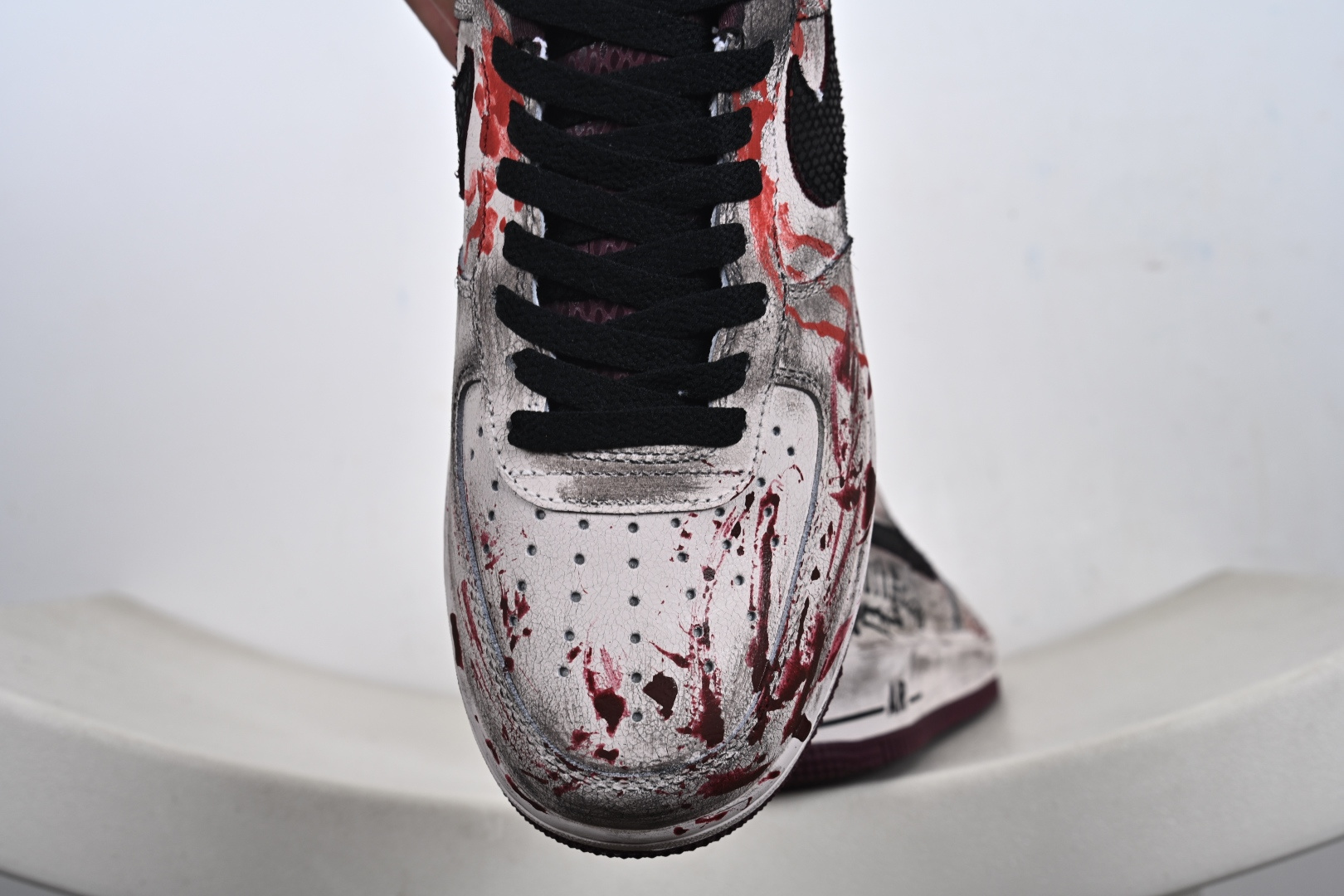 240 定制版手绘涂鸦“哥特血痕”Nike Air Force 1 “Gothic Bloodstains”空军一号定制板鞋 XL2132-888-Chinese UA Cheap High Quatity Brand Clothes Bags handbags Sneakers wholesale wholesaler seller from China Factory suppliers Fashion Clothing Shoes best Quality Beautiful Price 240 定制版手绘涂鸦“哥特血痕”Nike Air Force 1 “Gothic Bloodstains”空军一号定制板鞋 XL2132-888