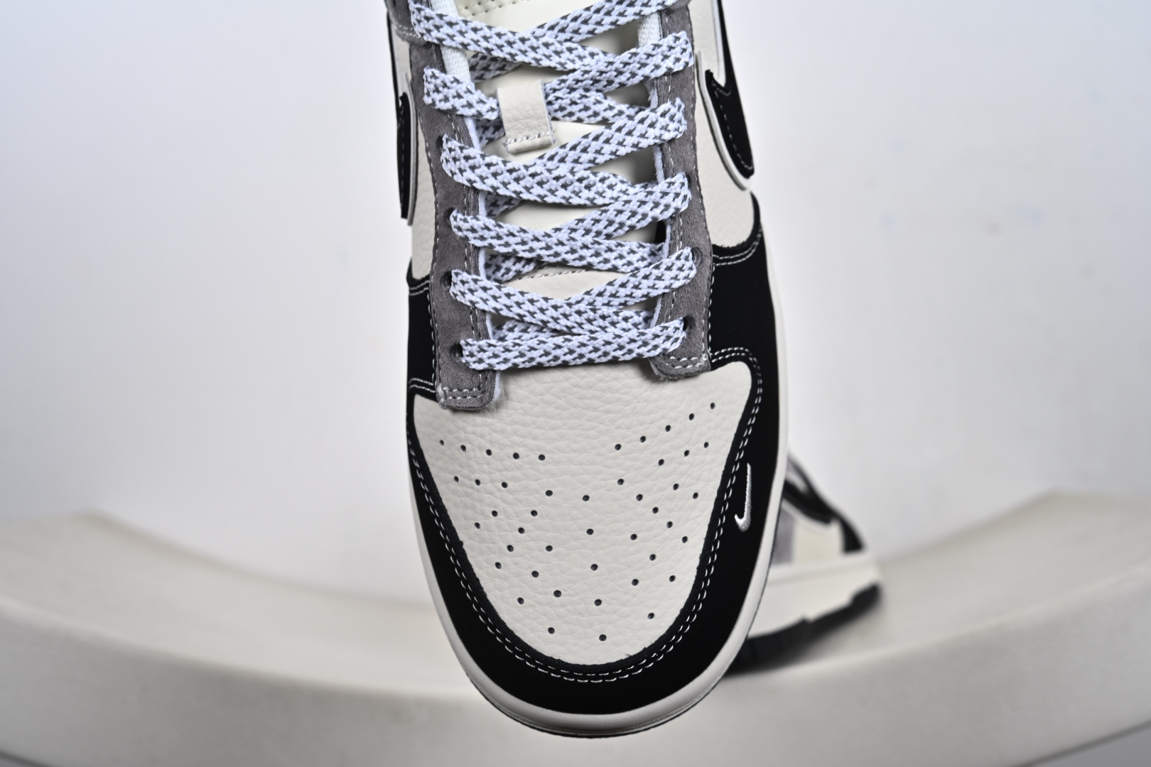 260 定制版Nike Dunk Low Retro 北面联名 周年高端定制 低帮休闲板鞋 DN3168-010-Chinese UA Cheap High Quatity Brand Clothes Bags handbags Sneakers wholesale wholesaler seller from China Factory suppliers Fashion Clothing Shoes best Quality Beautiful Price 260 定制版Nike Dunk Low Retro 北面联名 周年高端定制 低帮休闲板鞋 DN3168-010