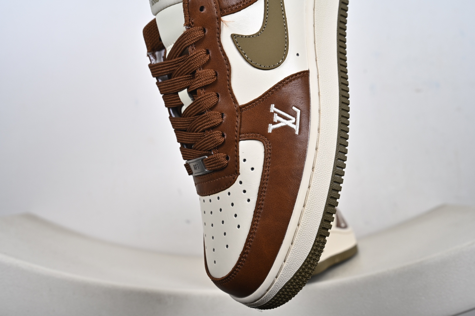 定制版Nike Air Force 1'07 Low 联名 白棕摩卡 空军一号低帮休闲板鞋 NH0601-590