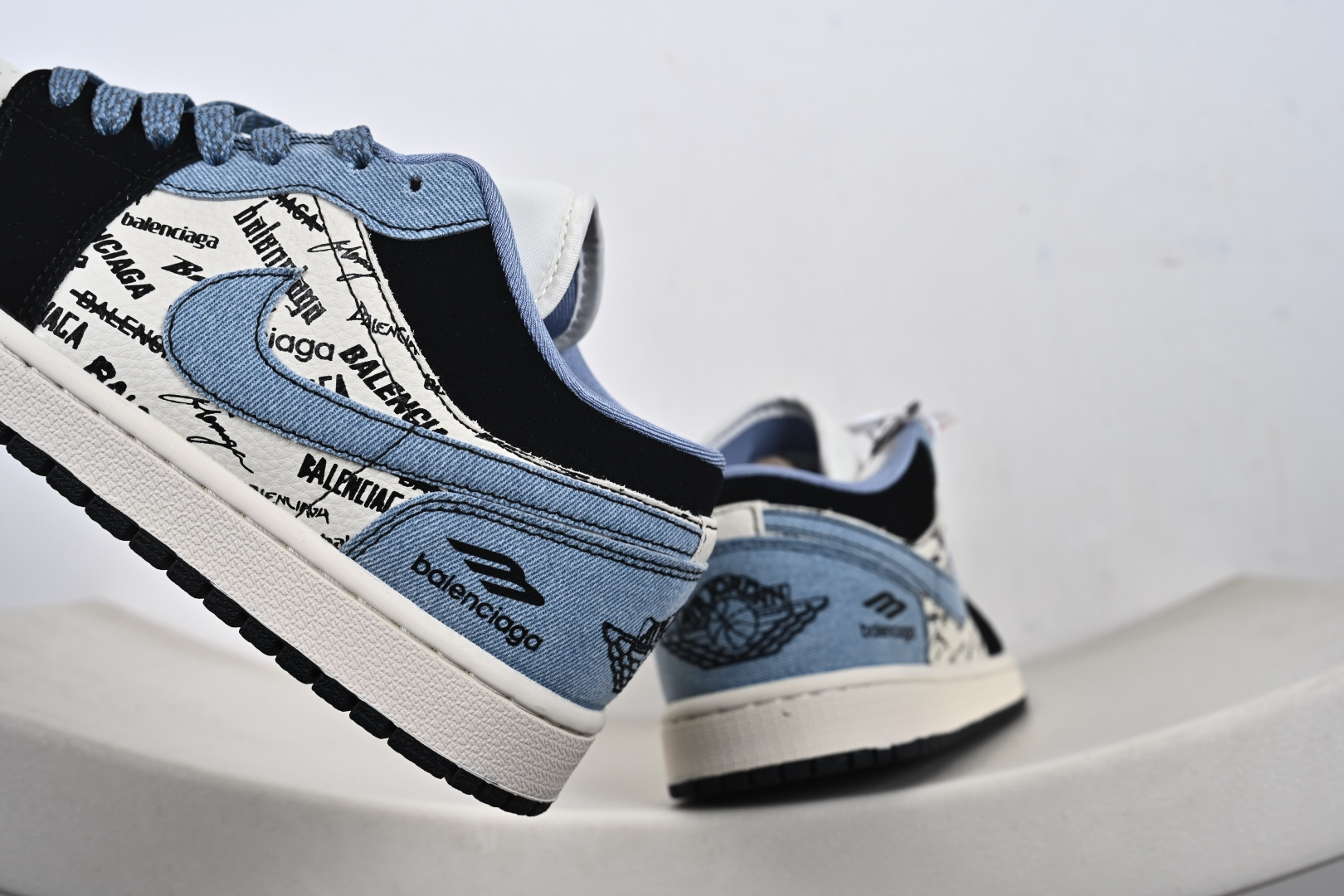 定制版Air Jordan 1 Low AJ1 乔 联名款 高端定制 低帮复古篮球鞋 LD8888-010