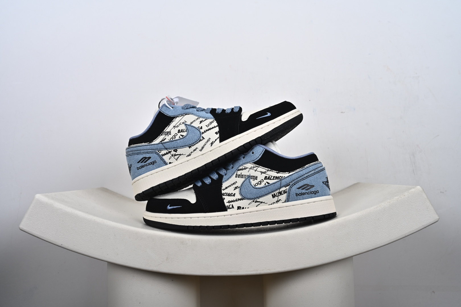 定制版Air Jordan 1 Low AJ1 乔 联名款 高端定制 低帮复古篮球鞋 LD8888-010