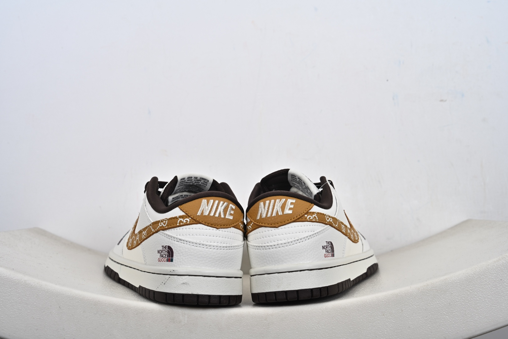 定制版Nike SB Dunk Low 北面联名 白黑棕 高端定制 低帮休闲板鞋 YF9511-916