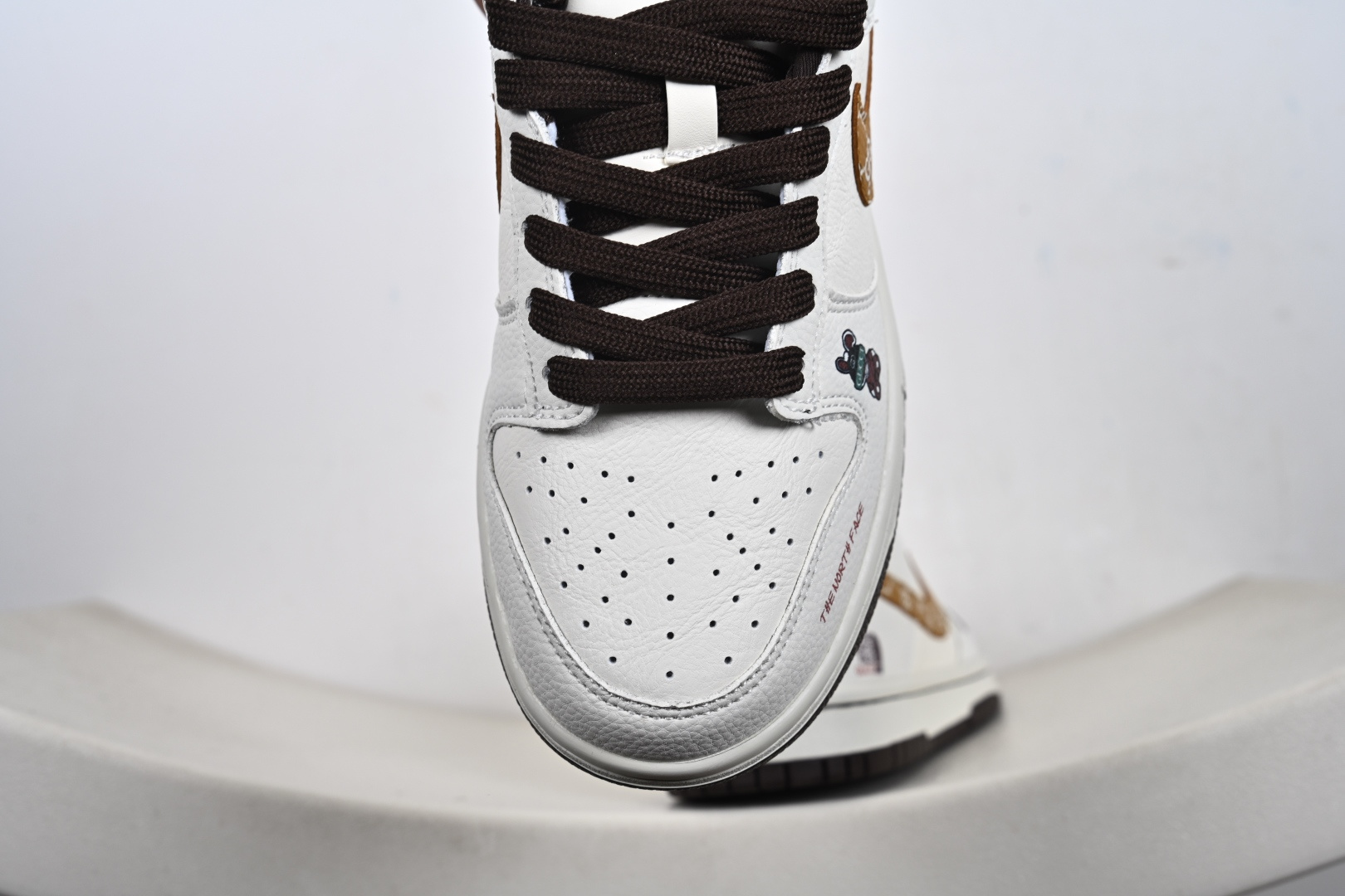 定制版Nike SB Dunk Low 北面联名 白黑棕 高端定制 低帮休闲板鞋 YF9511-916