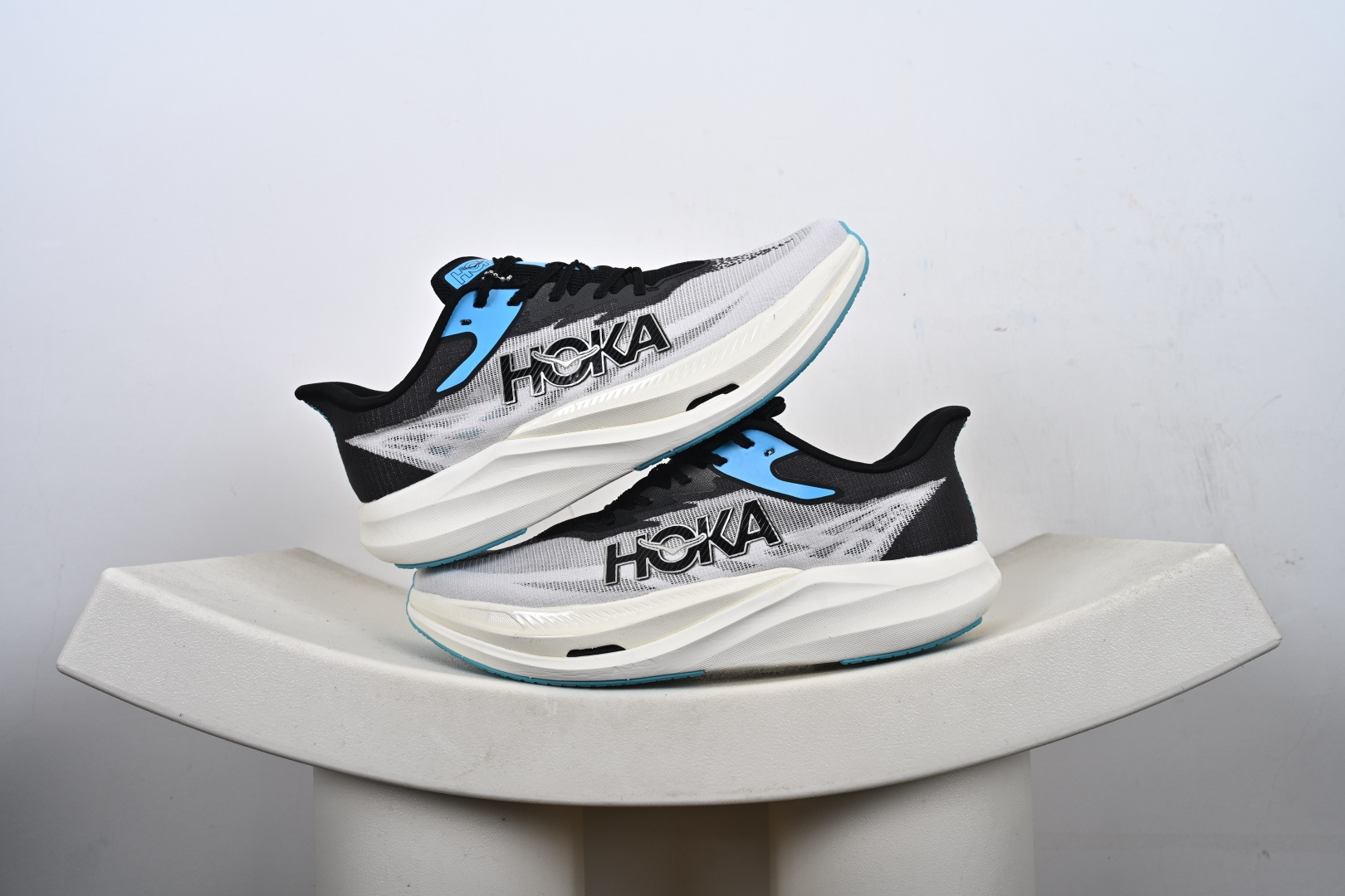 Hoka One One U ROCKET X 3 竞速系列 1168724/WBLC