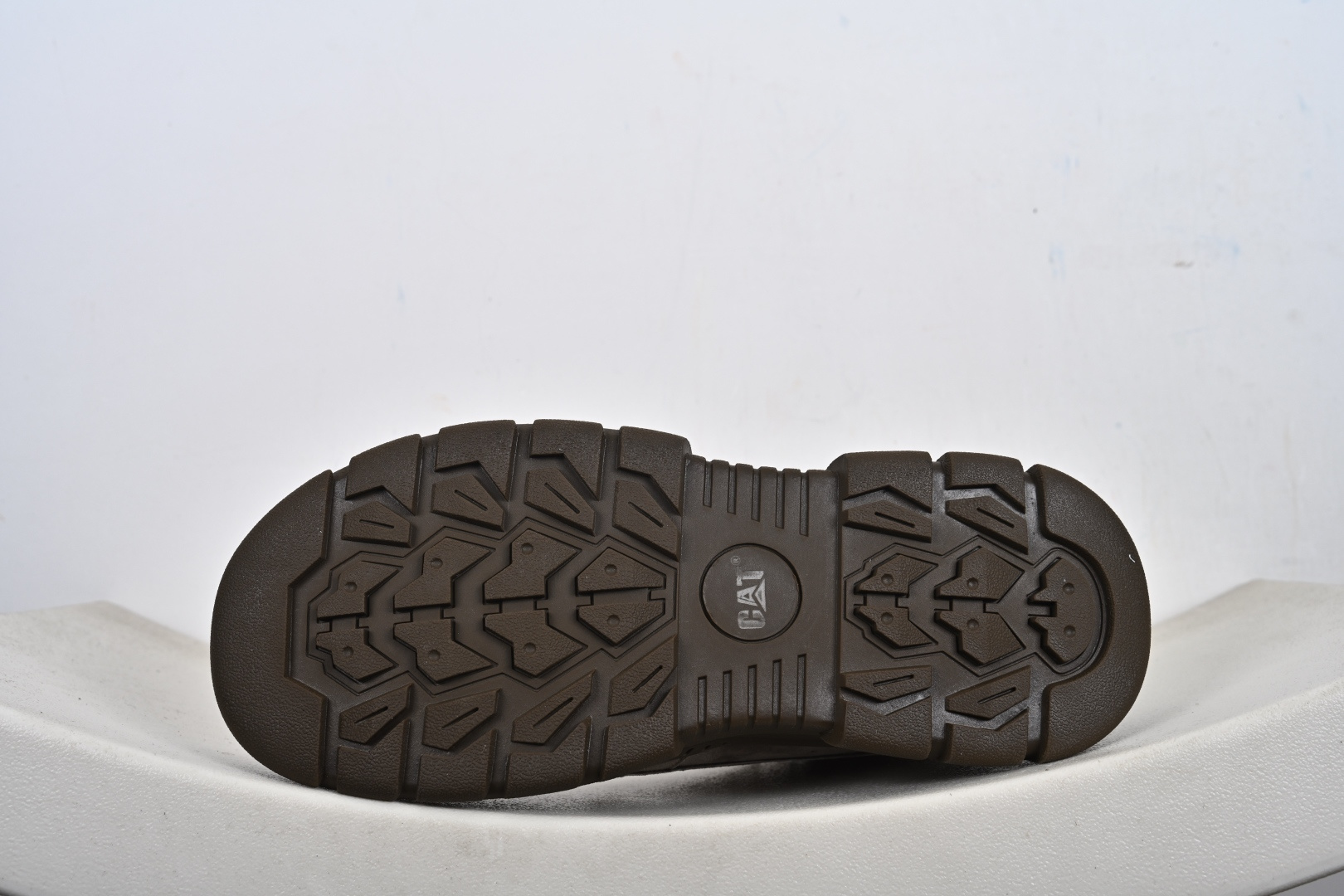 CAT卡特 硬汉推土机品牌 经典百搭户外中帮休闲鞋 P721911