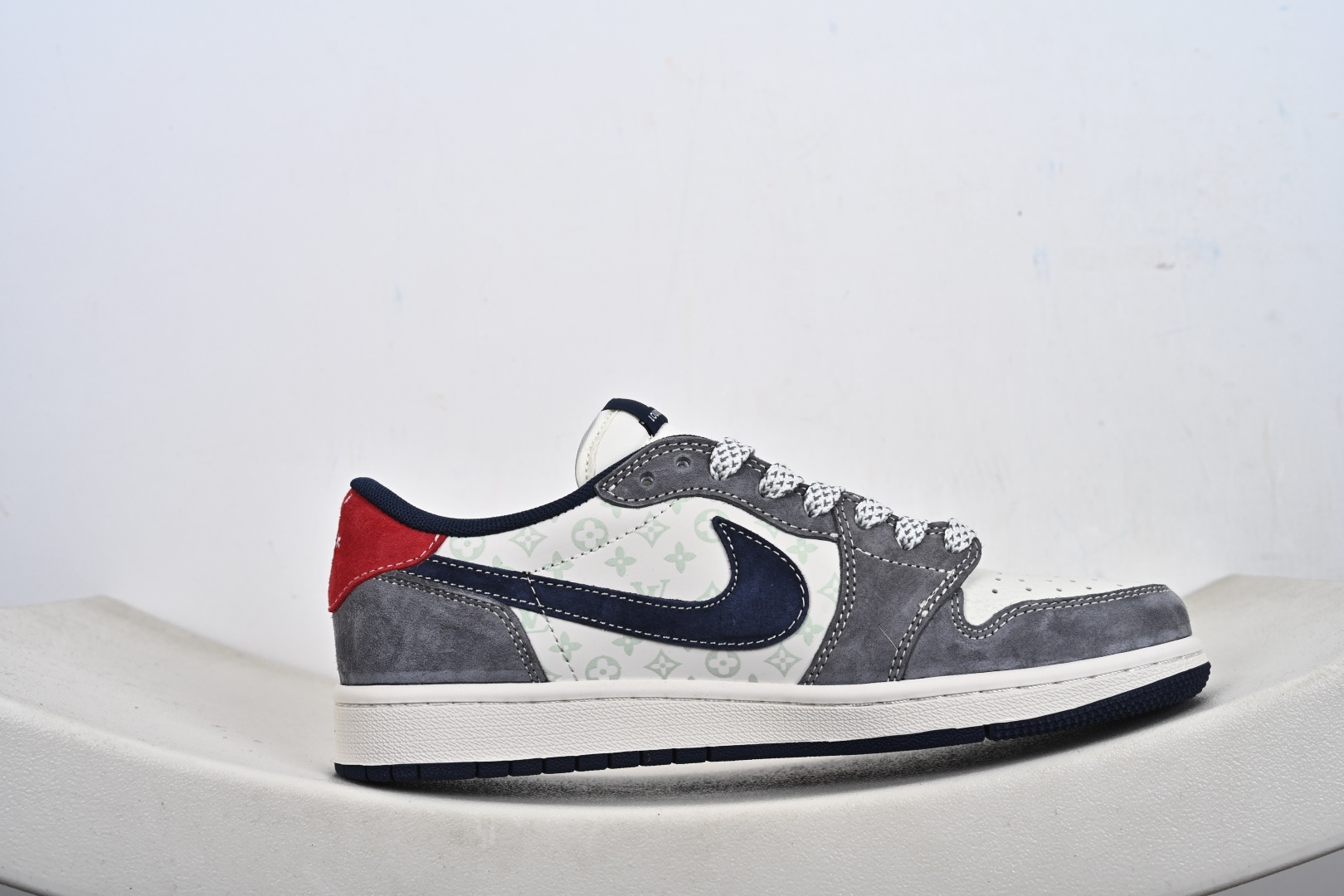 240 × 联名定制款Air Jordan Low CX5050-Y36直接把潮流质感拉满-Chinese UA Cheap High Quatity Brand Clothes Bags handbags Sneakers wholesale wholesaler seller from China Factory suppliers Fashion Clothing Shoes best Quality Beautiful Price 240 × 联名定制款Air Jordan Low CX5050-Y36直接把潮流质感拉满