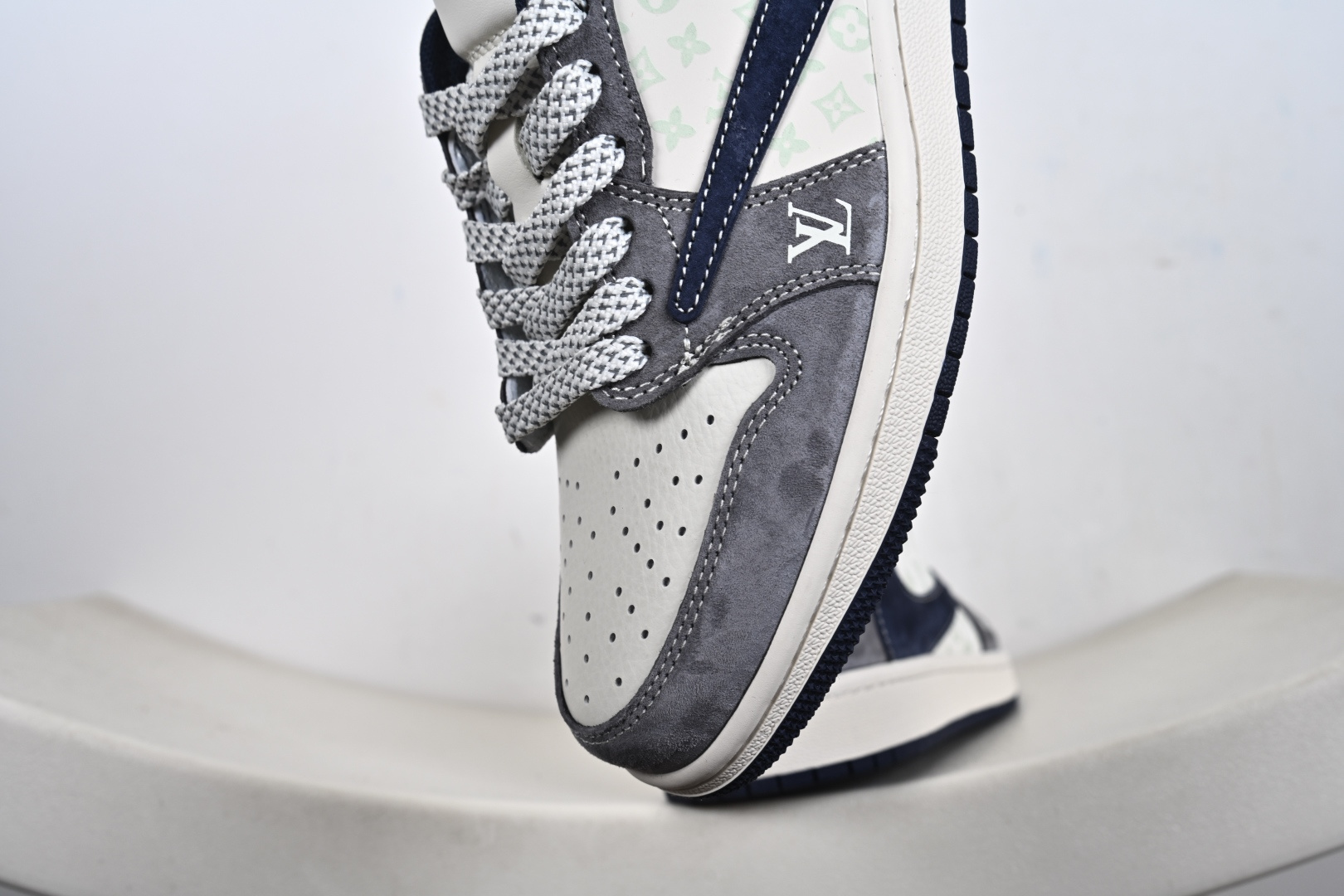 240 × 联名定制款Air Jordan Low CX5050-Y36直接把潮流质感拉满-Chinese UA Cheap High Quatity Brand Clothes Bags handbags Sneakers wholesale wholesaler seller from China Factory suppliers Fashion Clothing Shoes best Quality Beautiful Price 240 × 联名定制款Air Jordan Low CX5050-Y36直接把潮流质感拉满