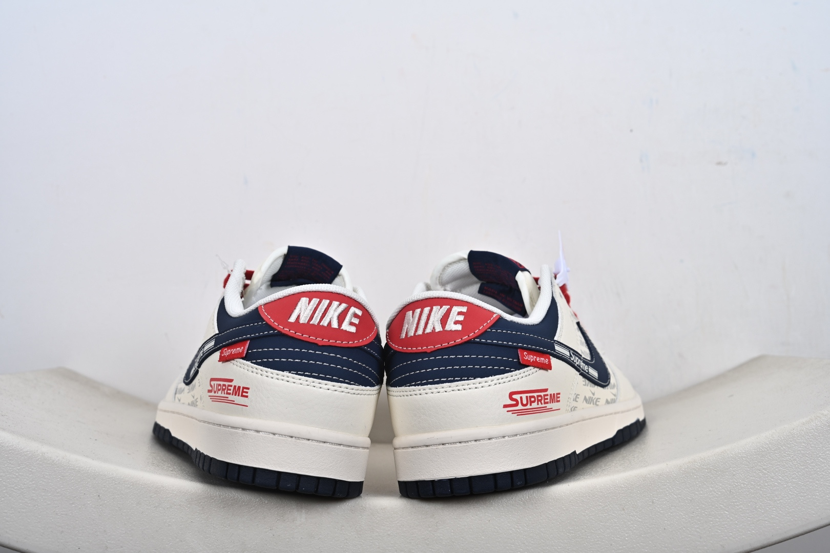 高端定制Air Jordan 1 Low AJ1 乔1 “Superme联名---米白蓝红”高端定制 低帮复古篮球鞋 XD1588-241