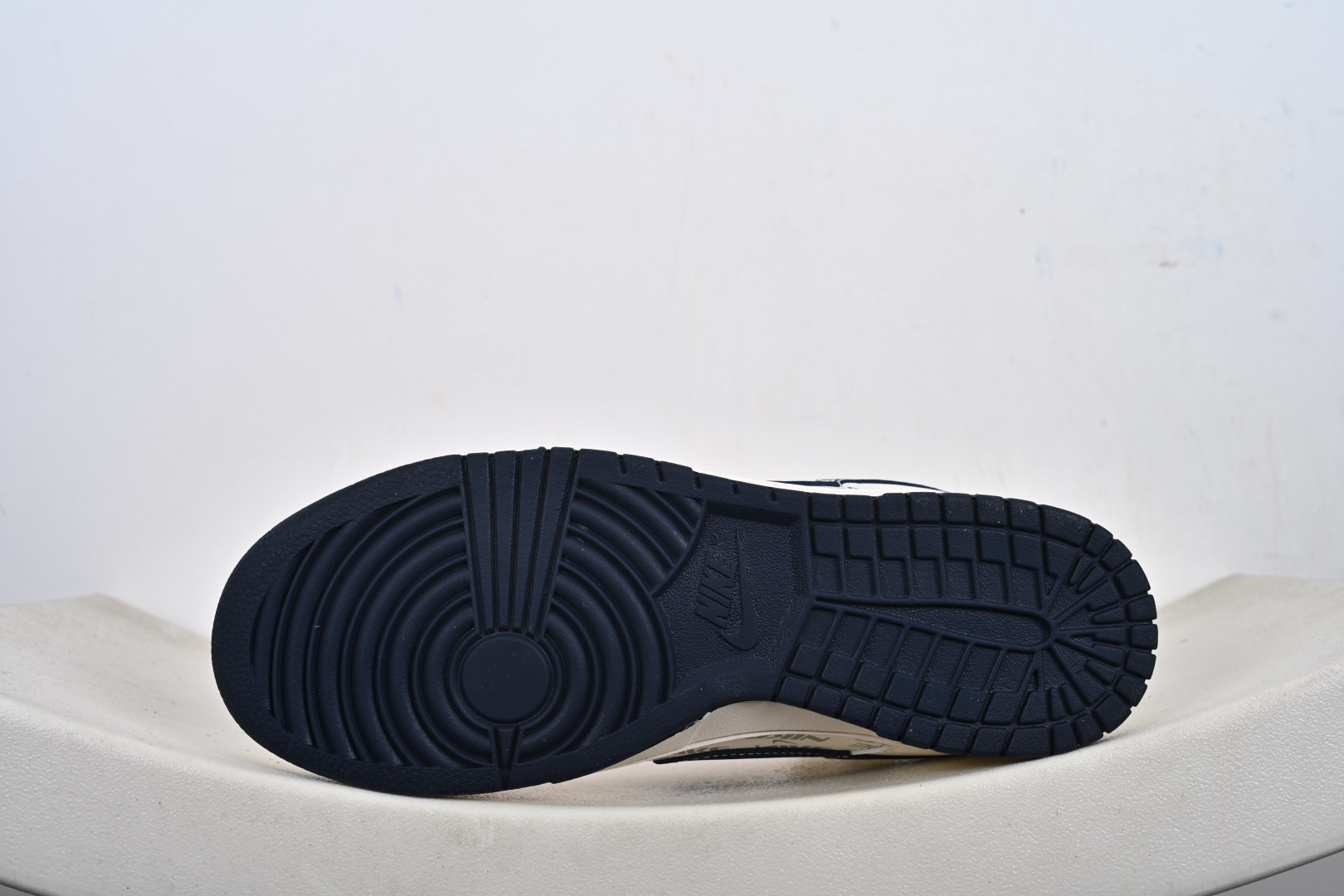 高端定制Air Jordan 1 Low AJ1 乔1 “Superme联名---米白蓝红”高端定制 低帮复古篮球鞋 XD1588-241