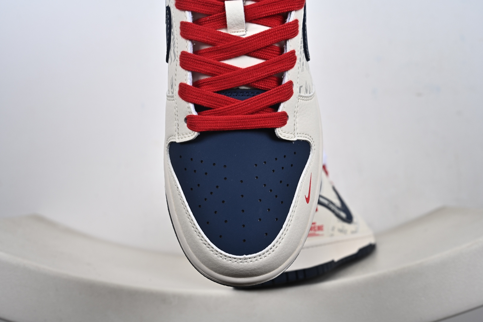 高端定制Air Jordan 1 Low AJ1 乔1 “Superme联名---米白蓝红”高端定制 低帮复古篮球鞋 XD1588-241