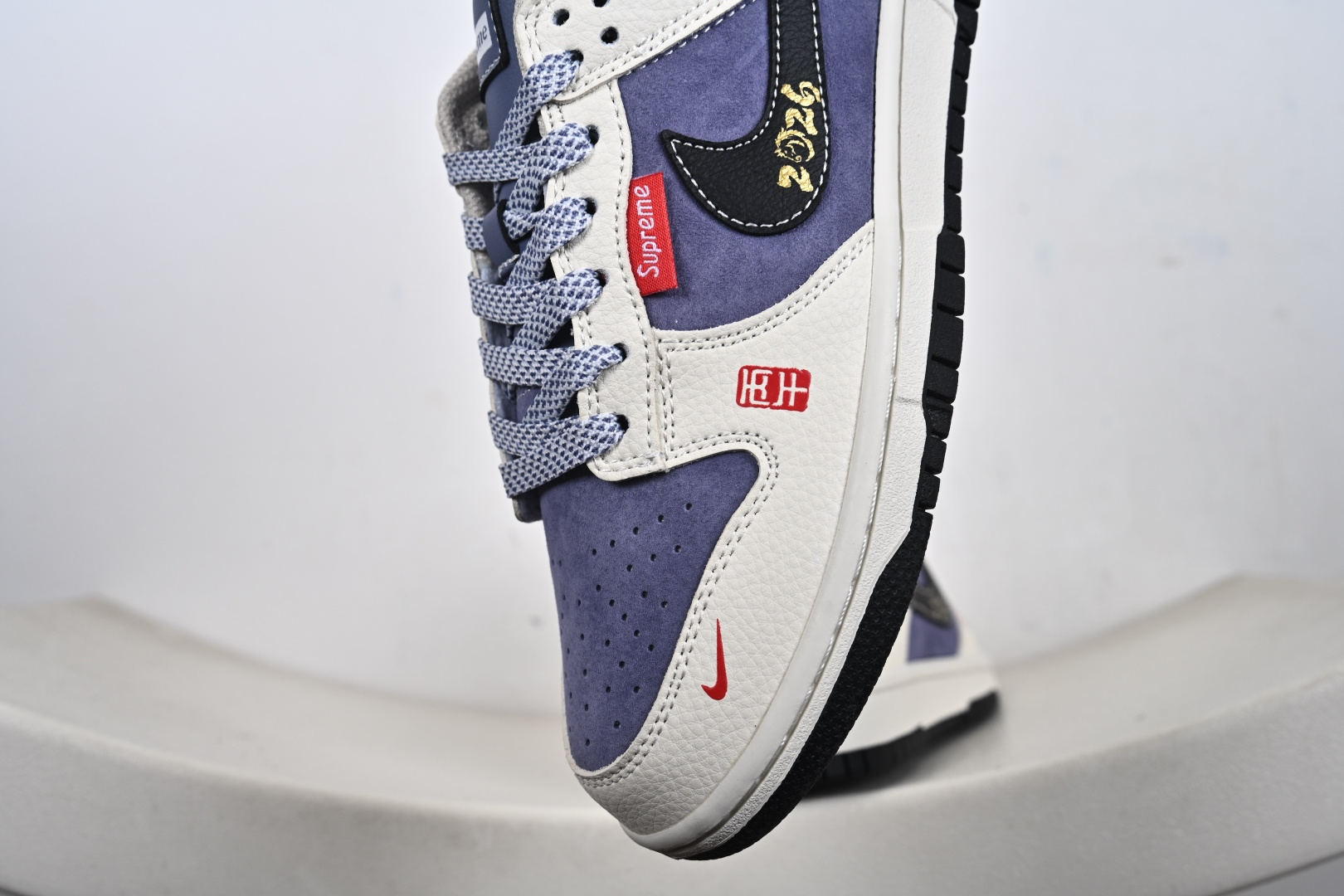 Nike SB Dunk Low 马年限定 DN3168-015